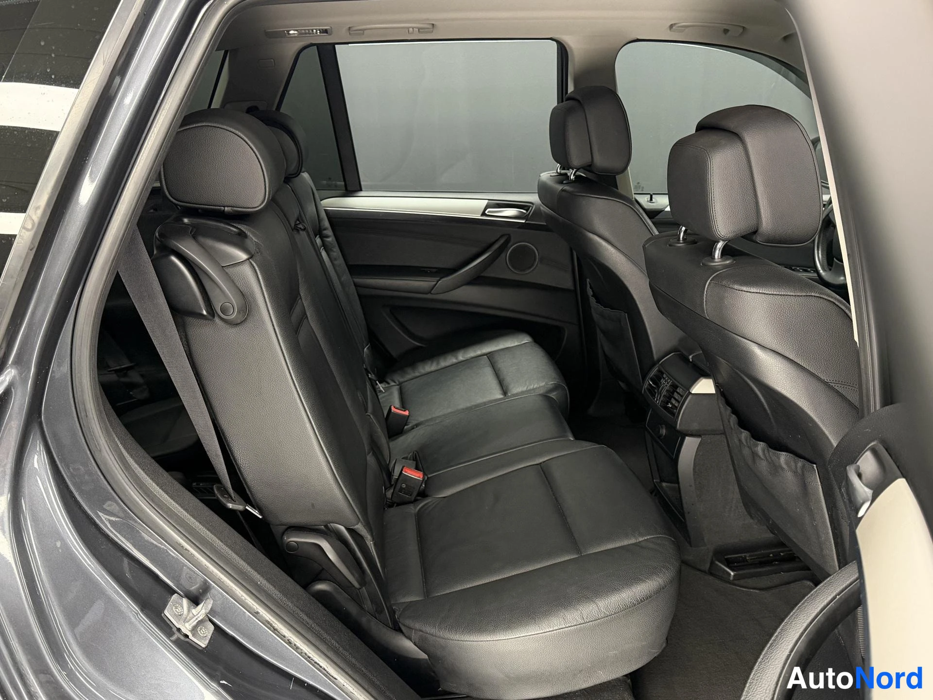 Harmaa BMW X5 2011, kuva 8