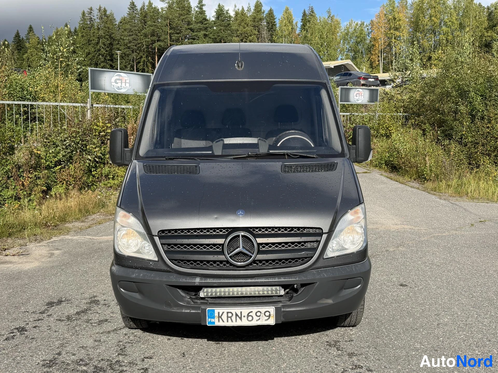 Harmaa Mercedes-Benz Sprinter 2012, edestä, kuva 3