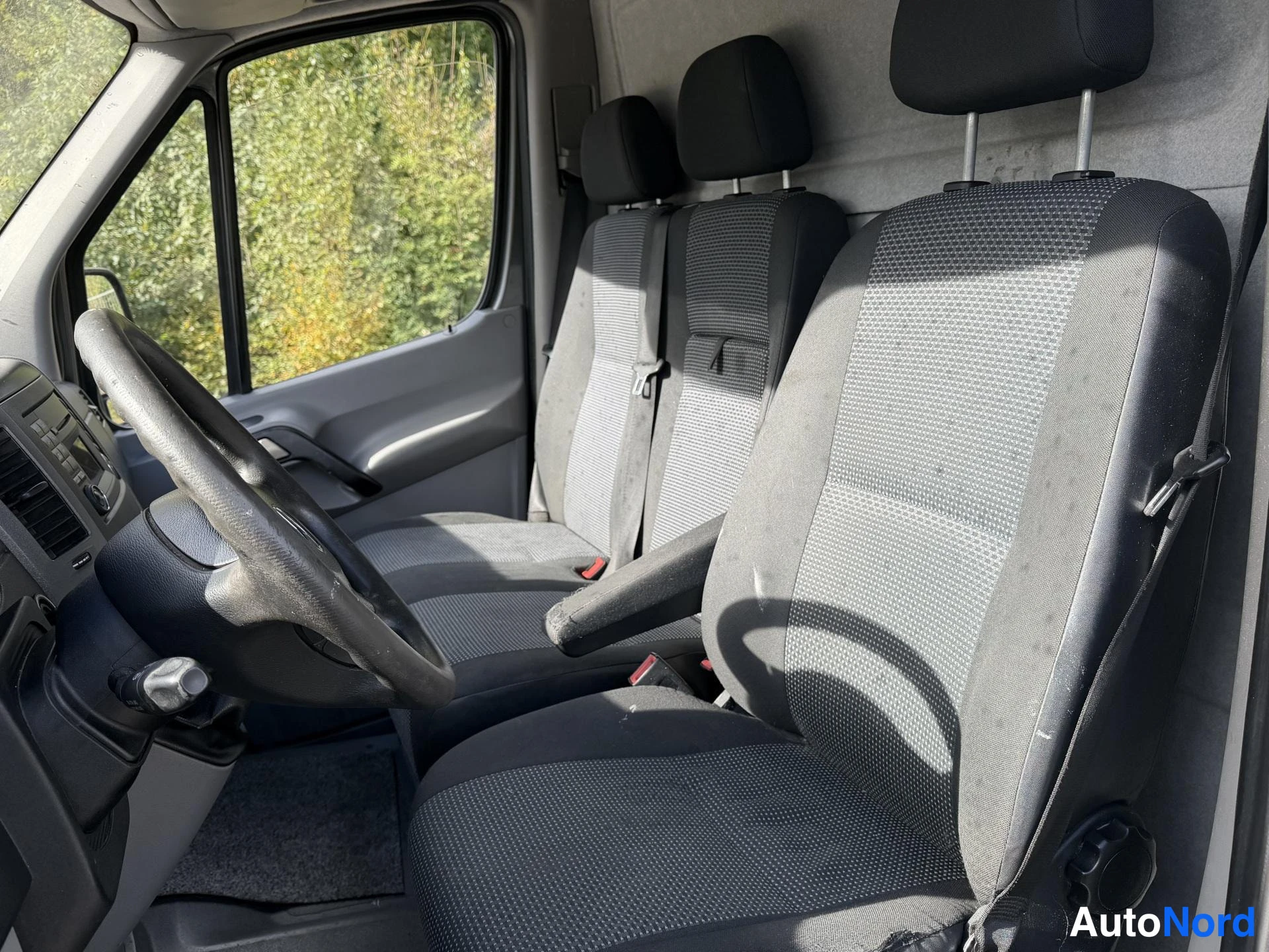 Harmaa Mercedes-Benz Sprinter 2012, kuva 8