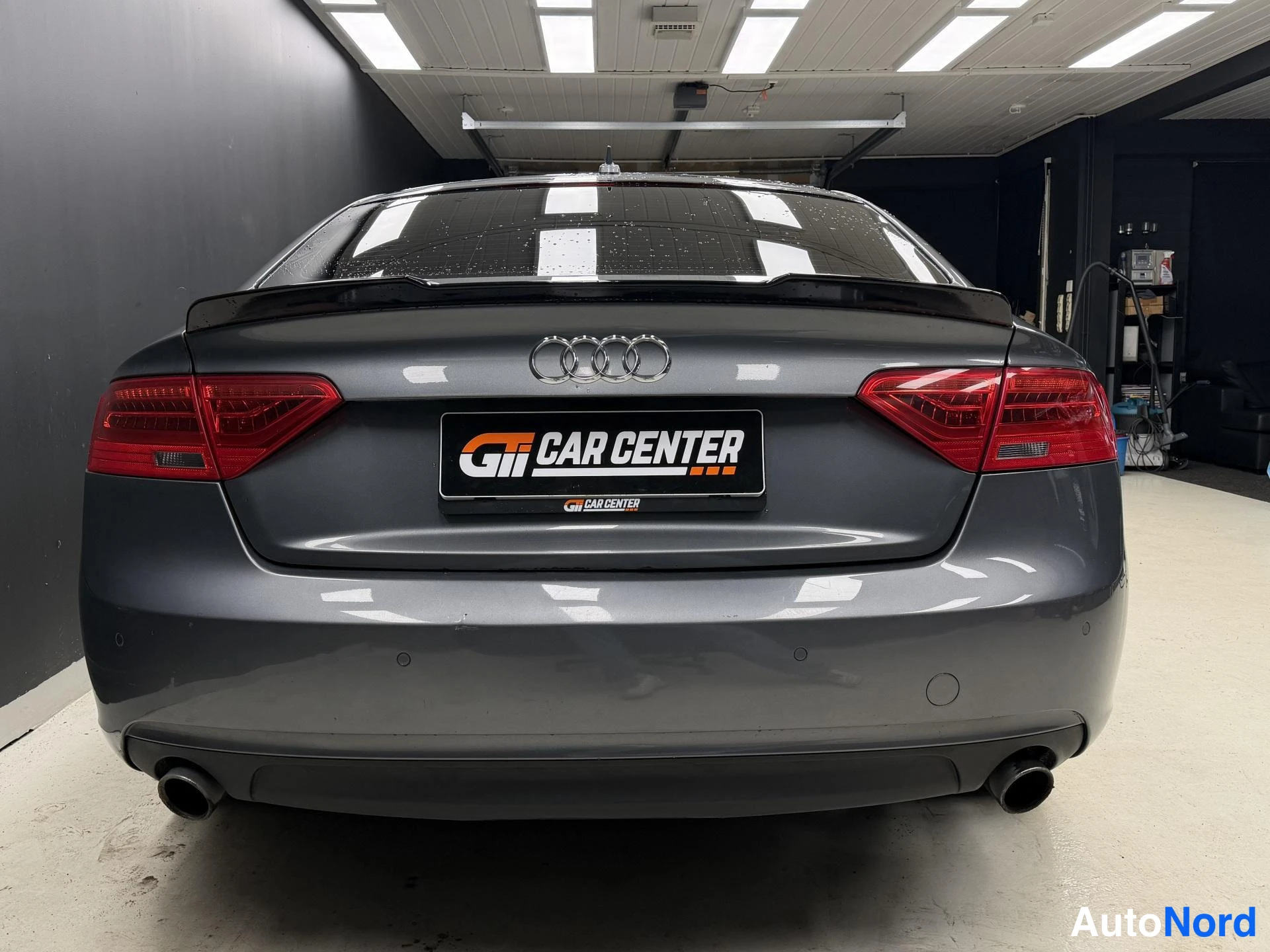 Harmaa Audi A5 2014, takaa, kuva 4
