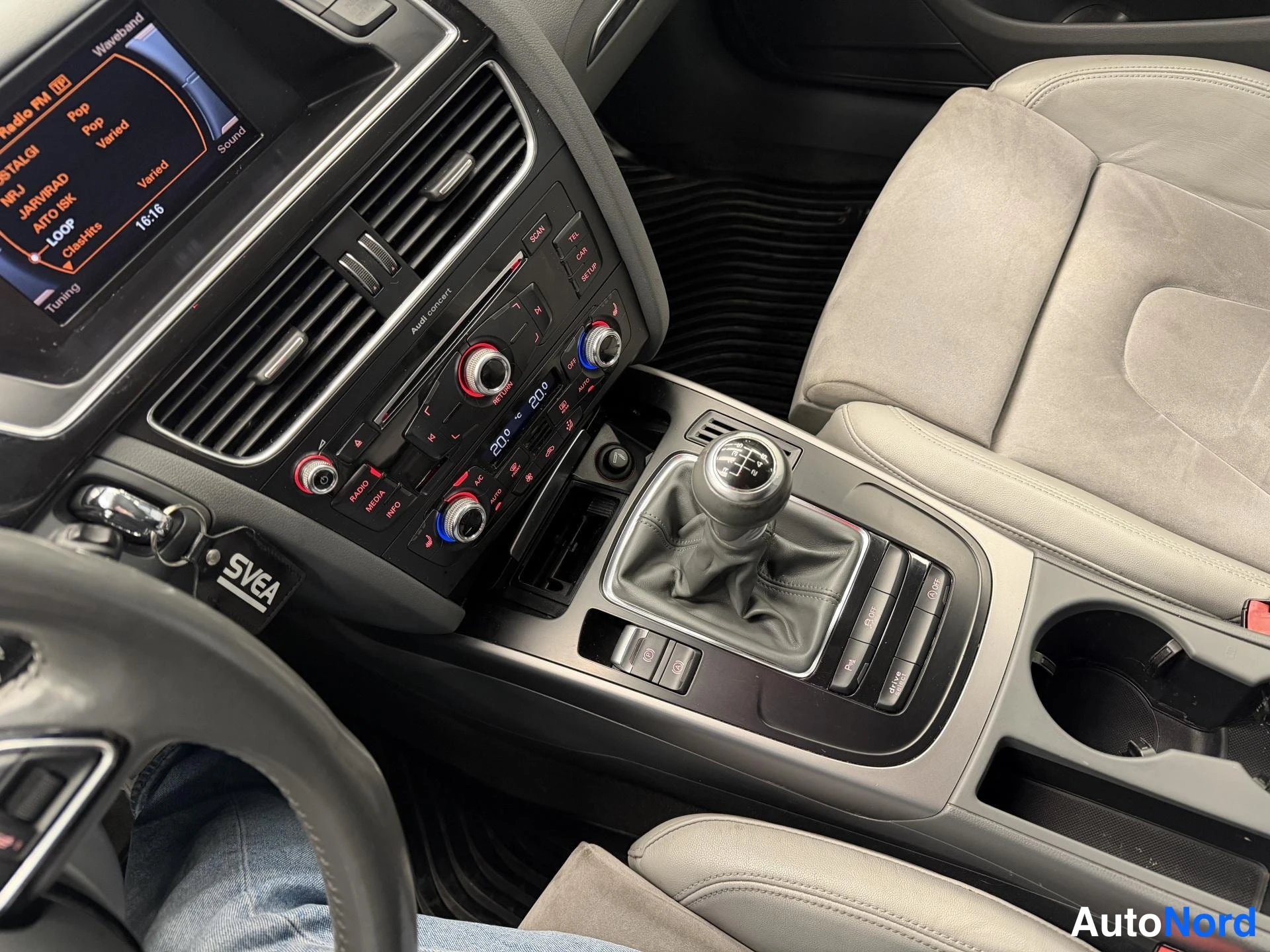 Musta Audi A4 2015, kuva 11