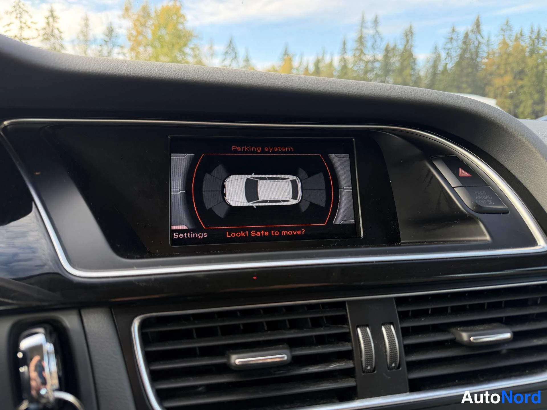 Musta Audi A4 2015, kuva 12