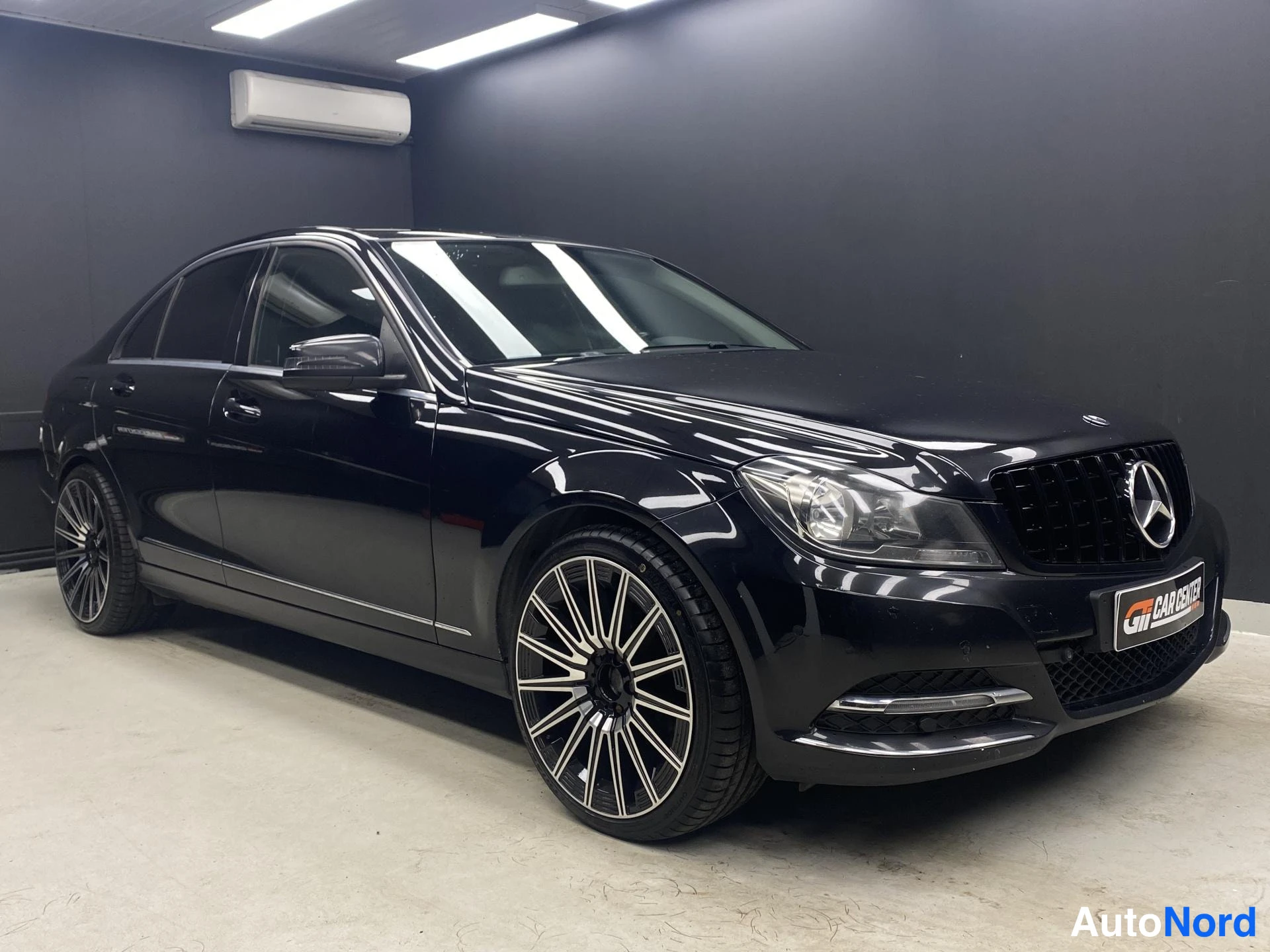Mercedes-Benz C 2013