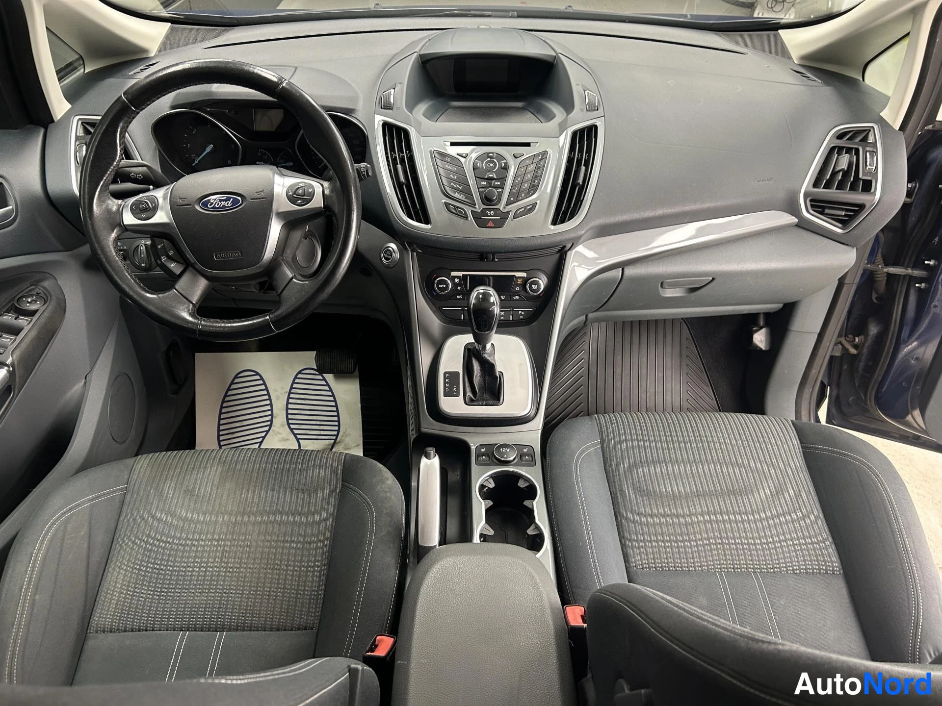 Sininen Ford C-MAX 2013, kuva 11