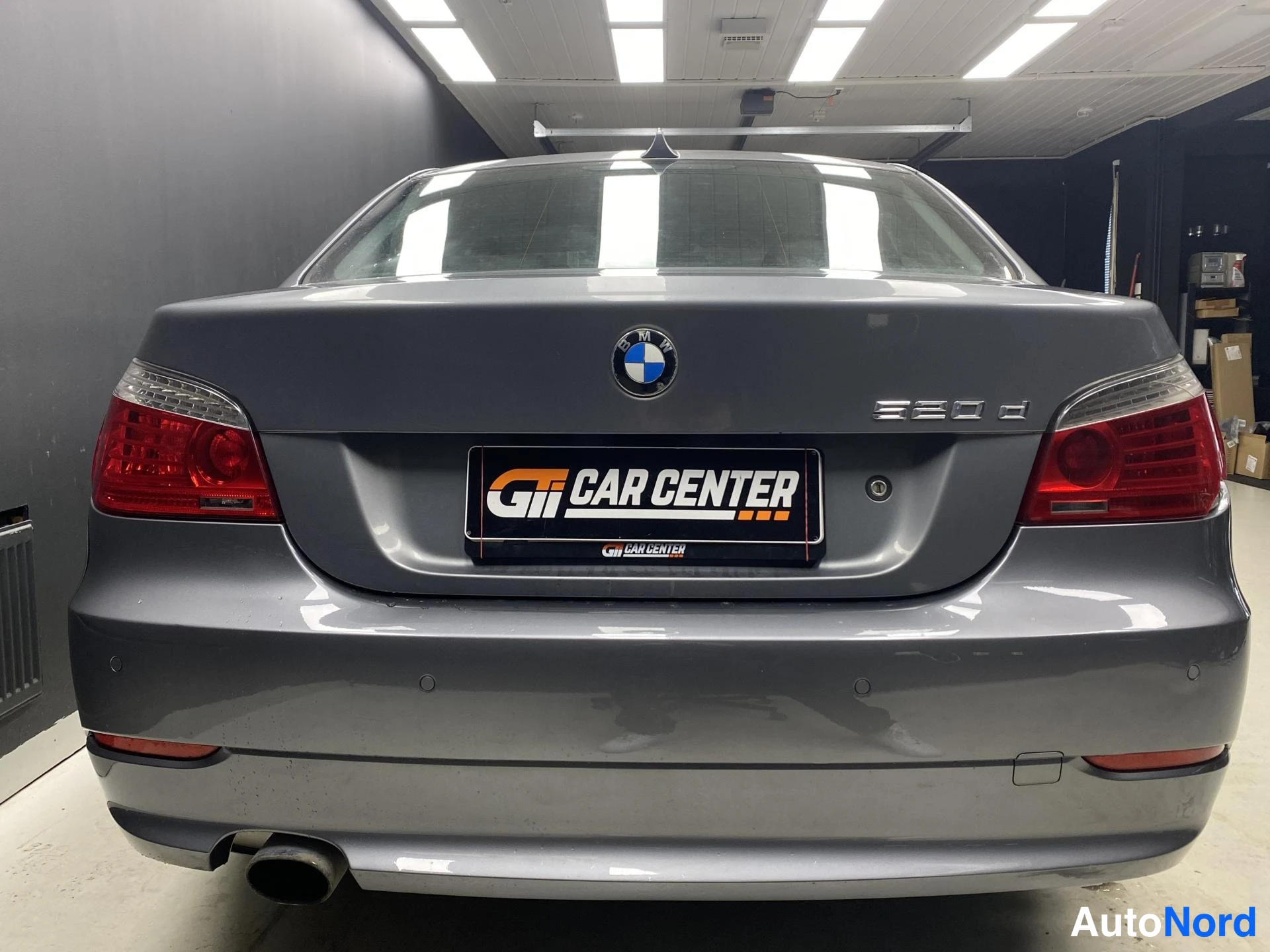 Harmaa BMW 520d 2008, kuva 12