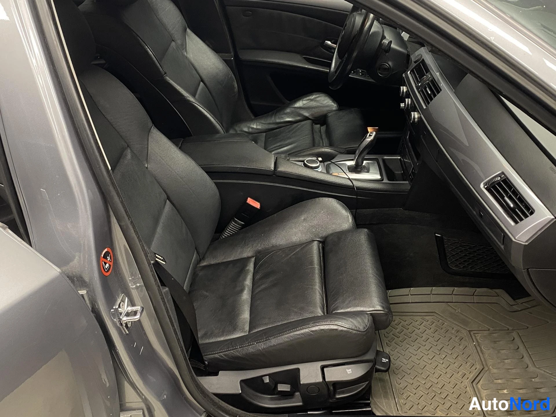 Harmaa BMW 520d 2008, kuva 14