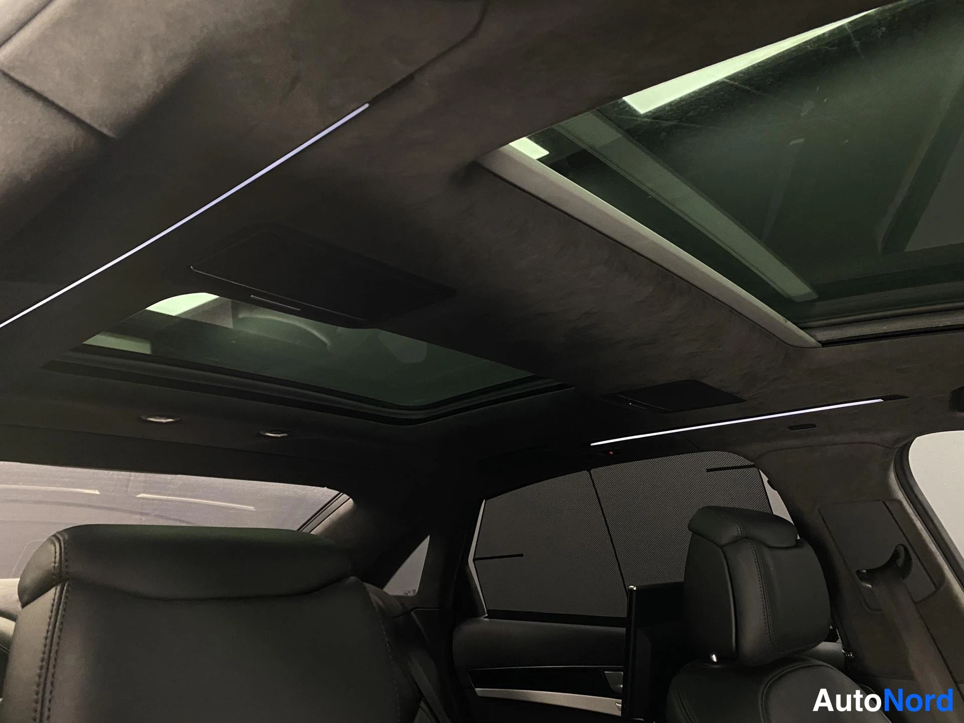 Musta Audi A8 2015, kuva 29