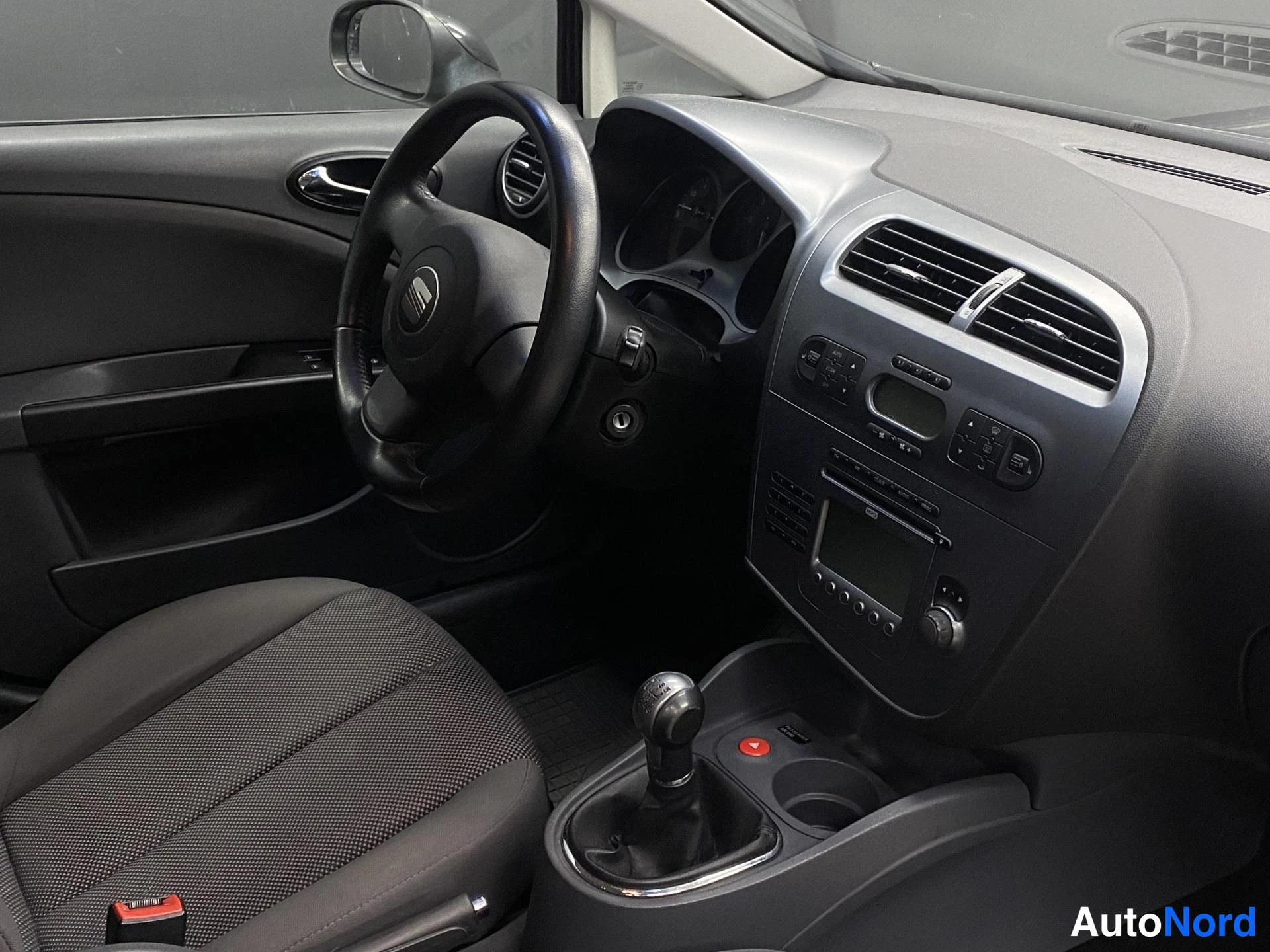 Musta Seat Leon 2008, kuva 11