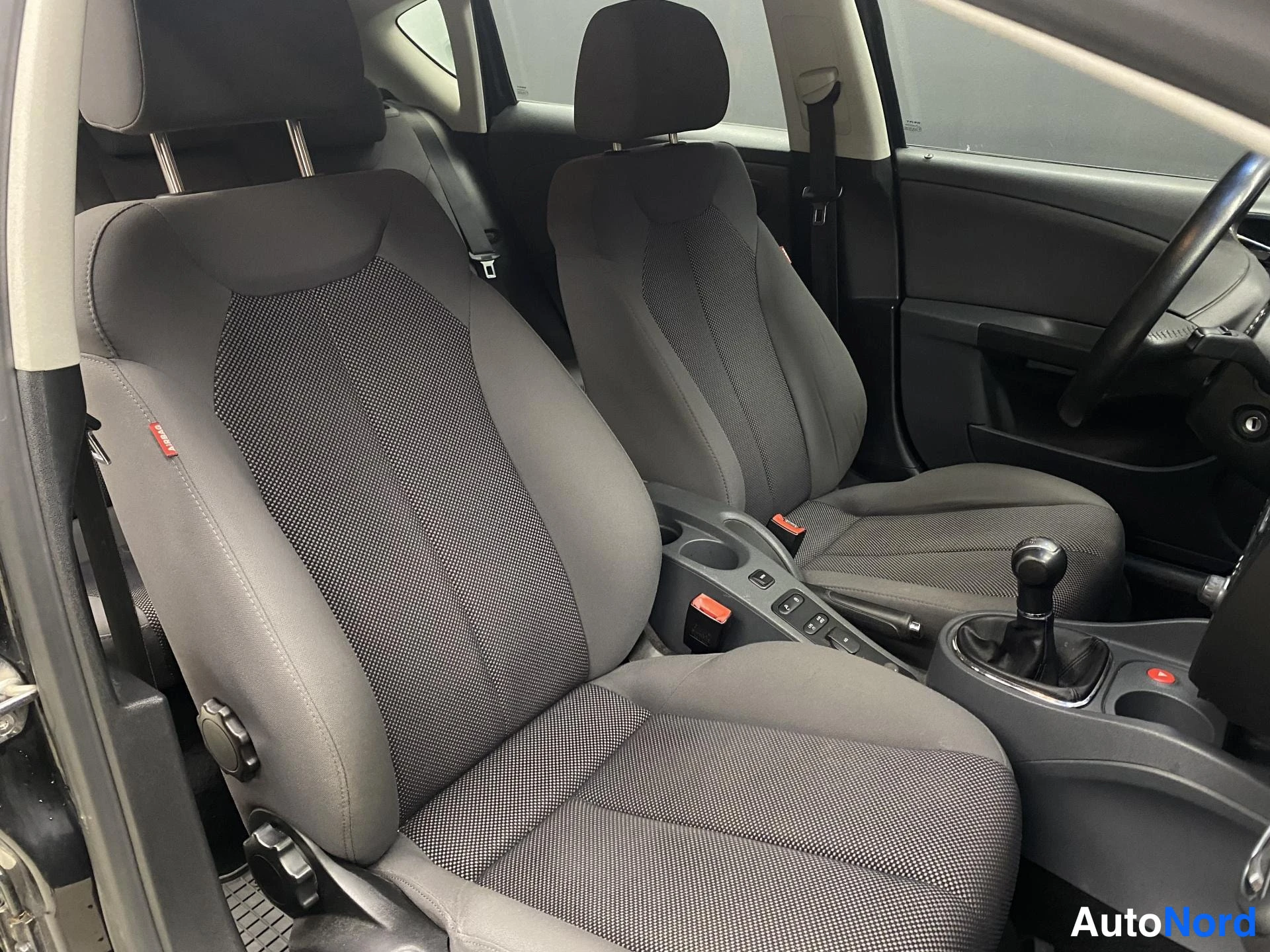 Musta Seat Leon 2008, kuva 8