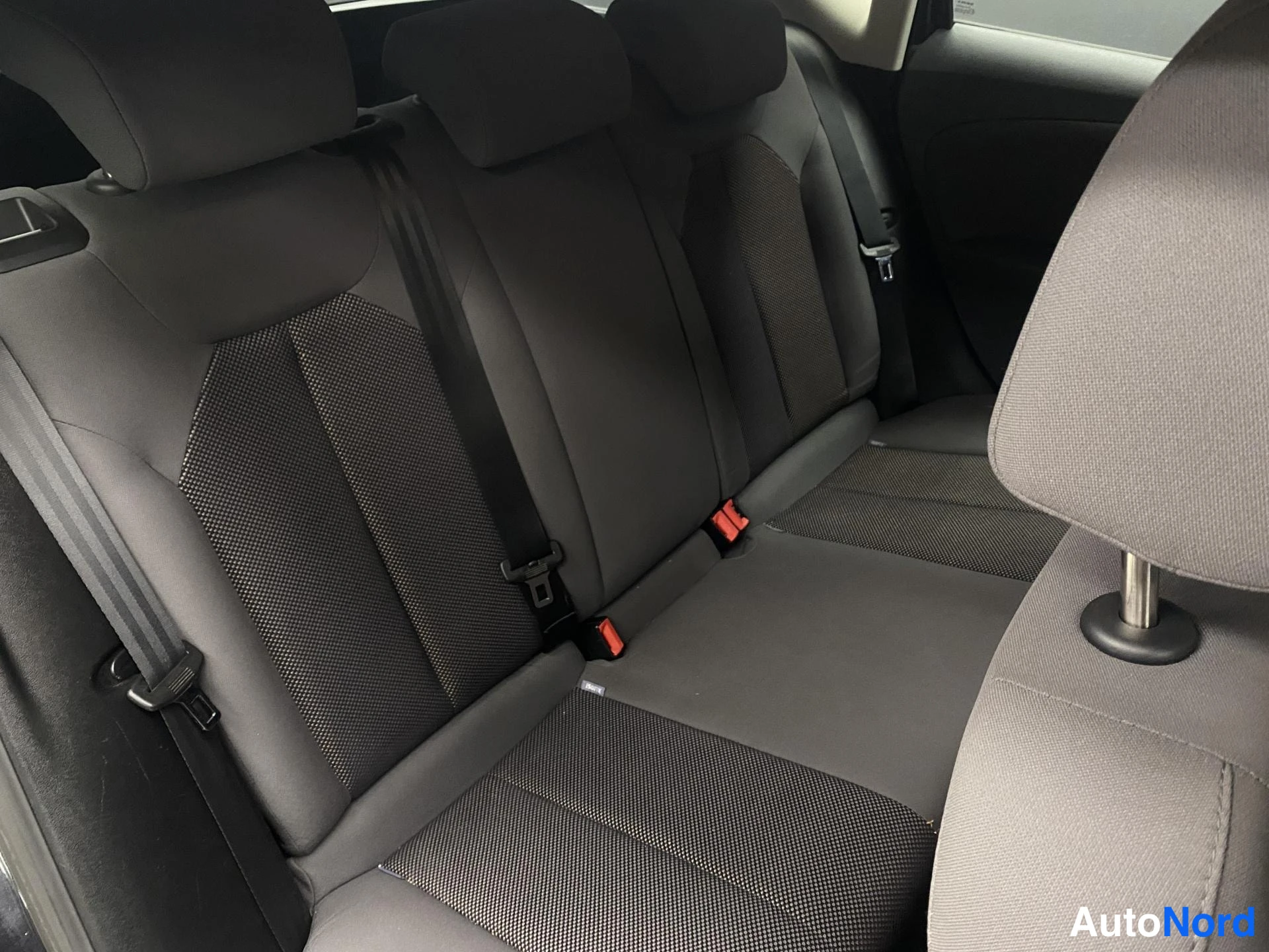 Musta Seat Leon 2008, kuva 10
