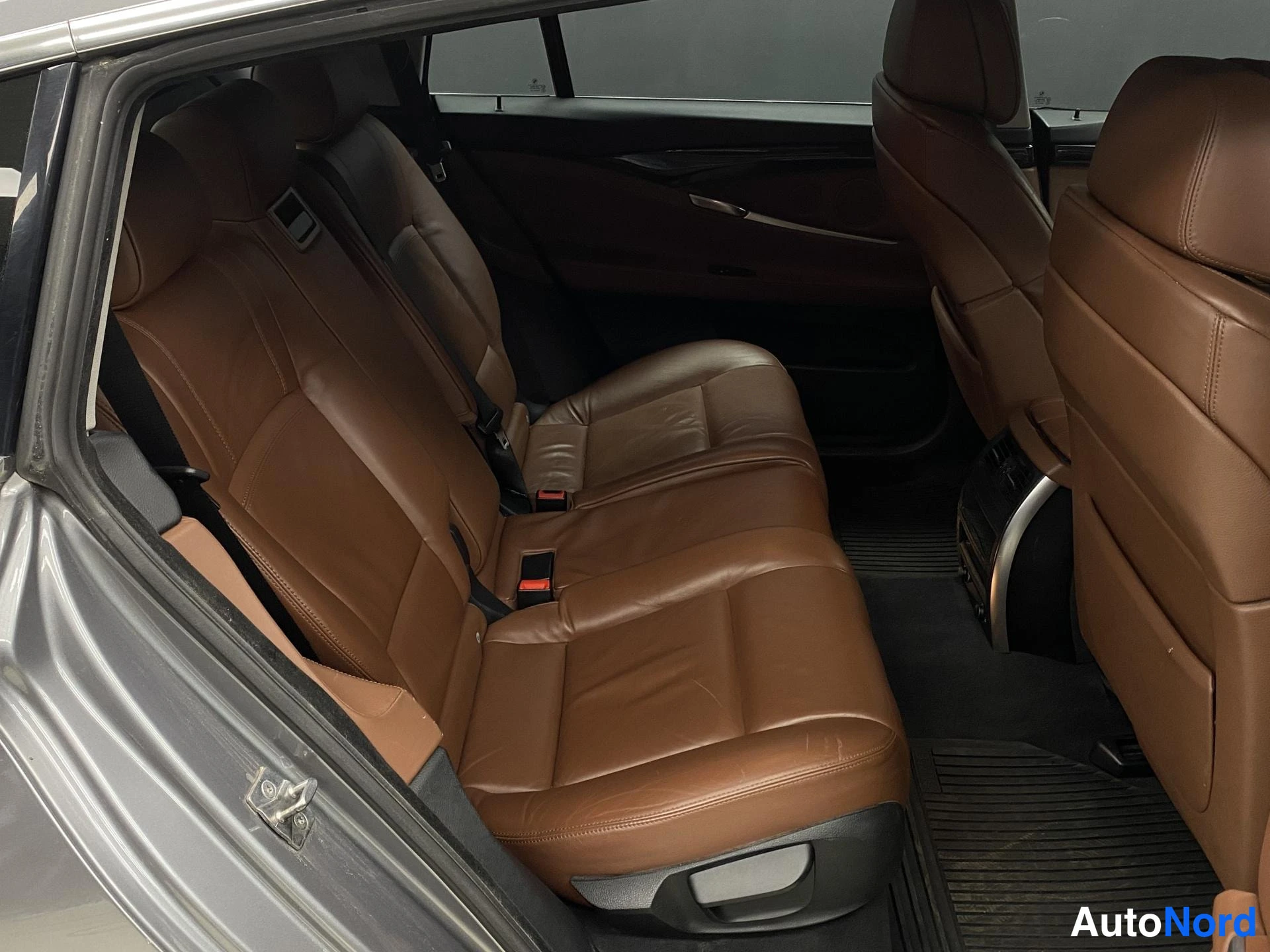 Harmaa BMW 535i 2010, kuva 13
