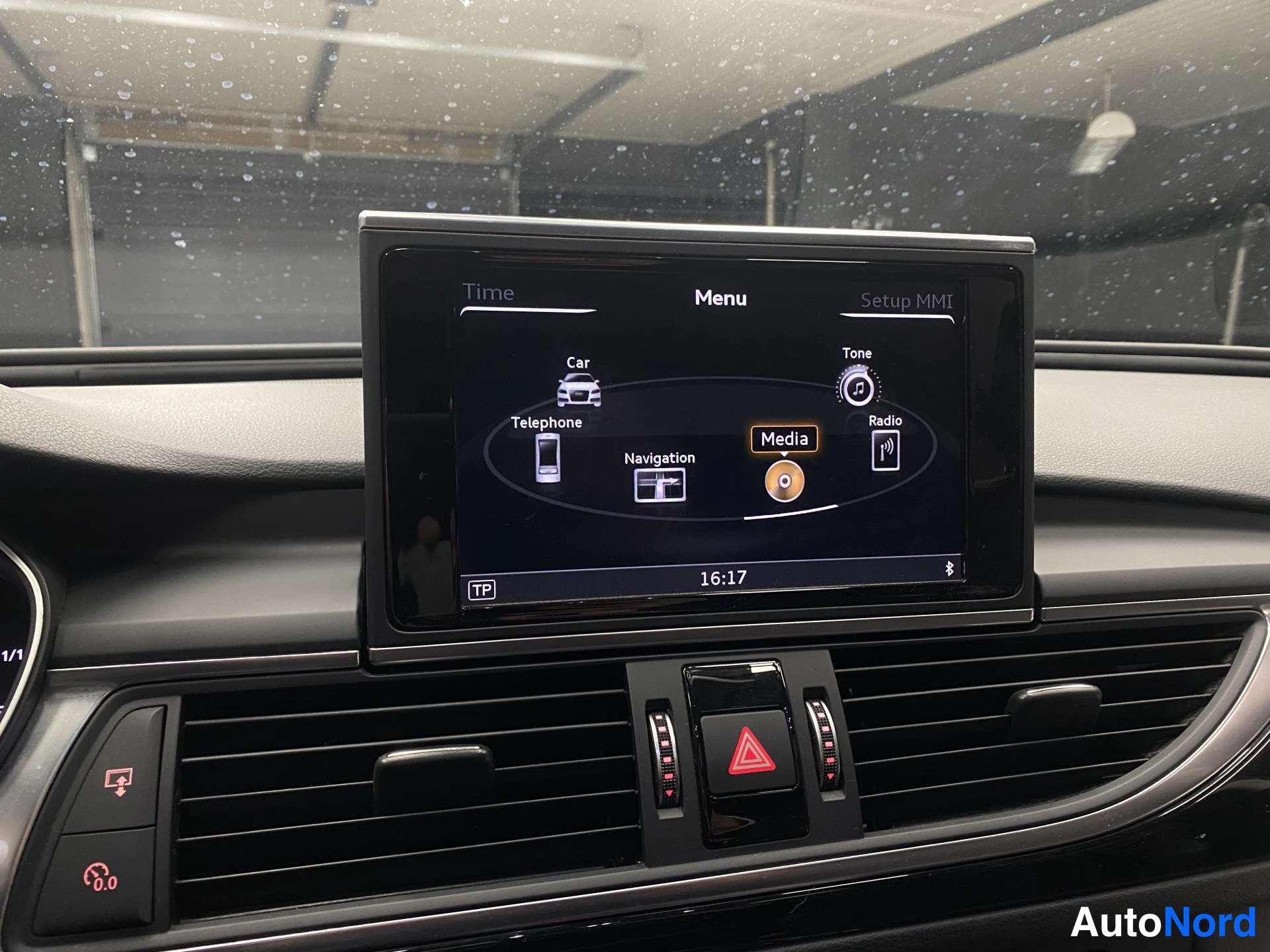Musta Audi A6 2016, kuva 23