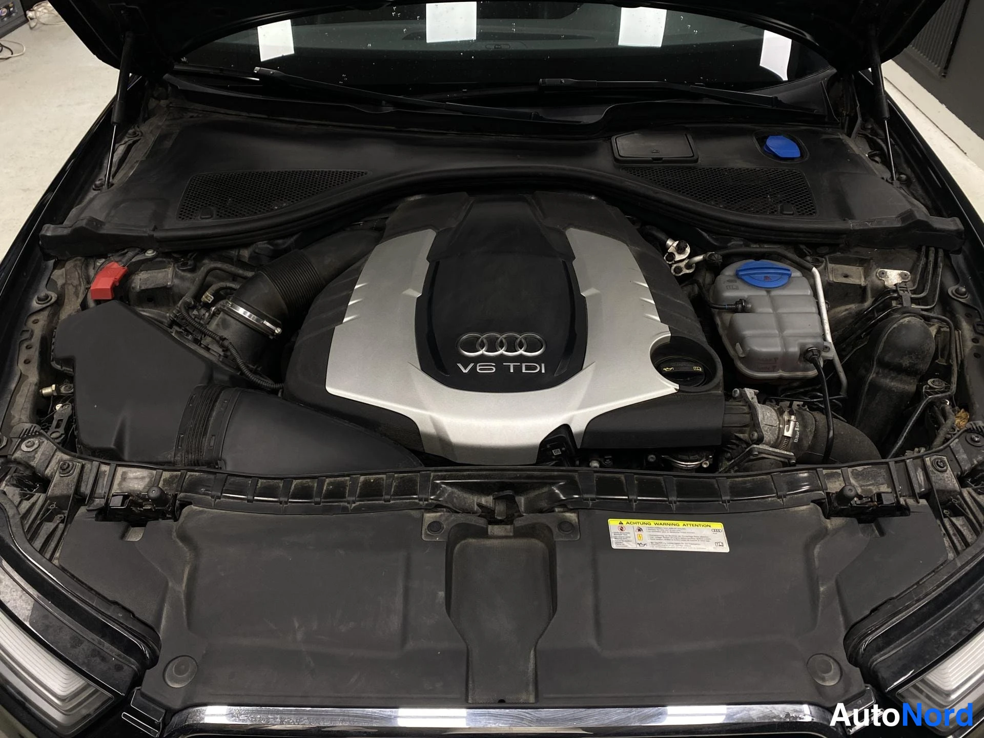 Musta Audi A6 2016, kuva 8