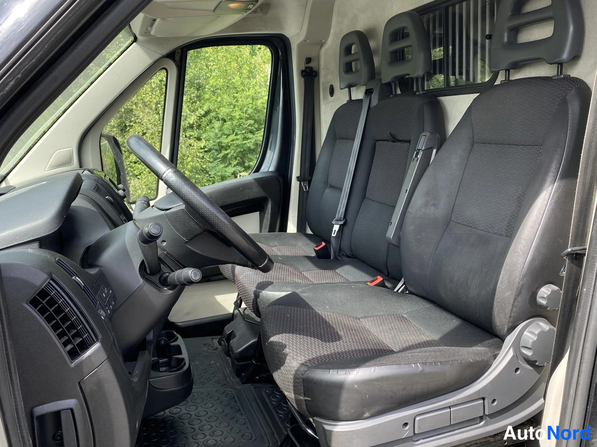 Musta Peugeot Boxer 2019, kuva 9