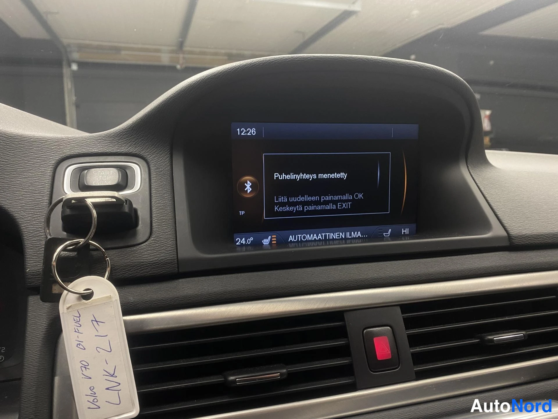 Harmaa Volvo V70 2013, kuva 18