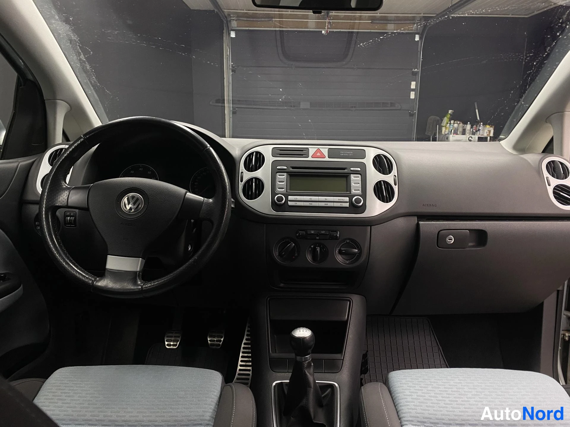 Harmaa Volkswagen Golf 2007, kuva 16