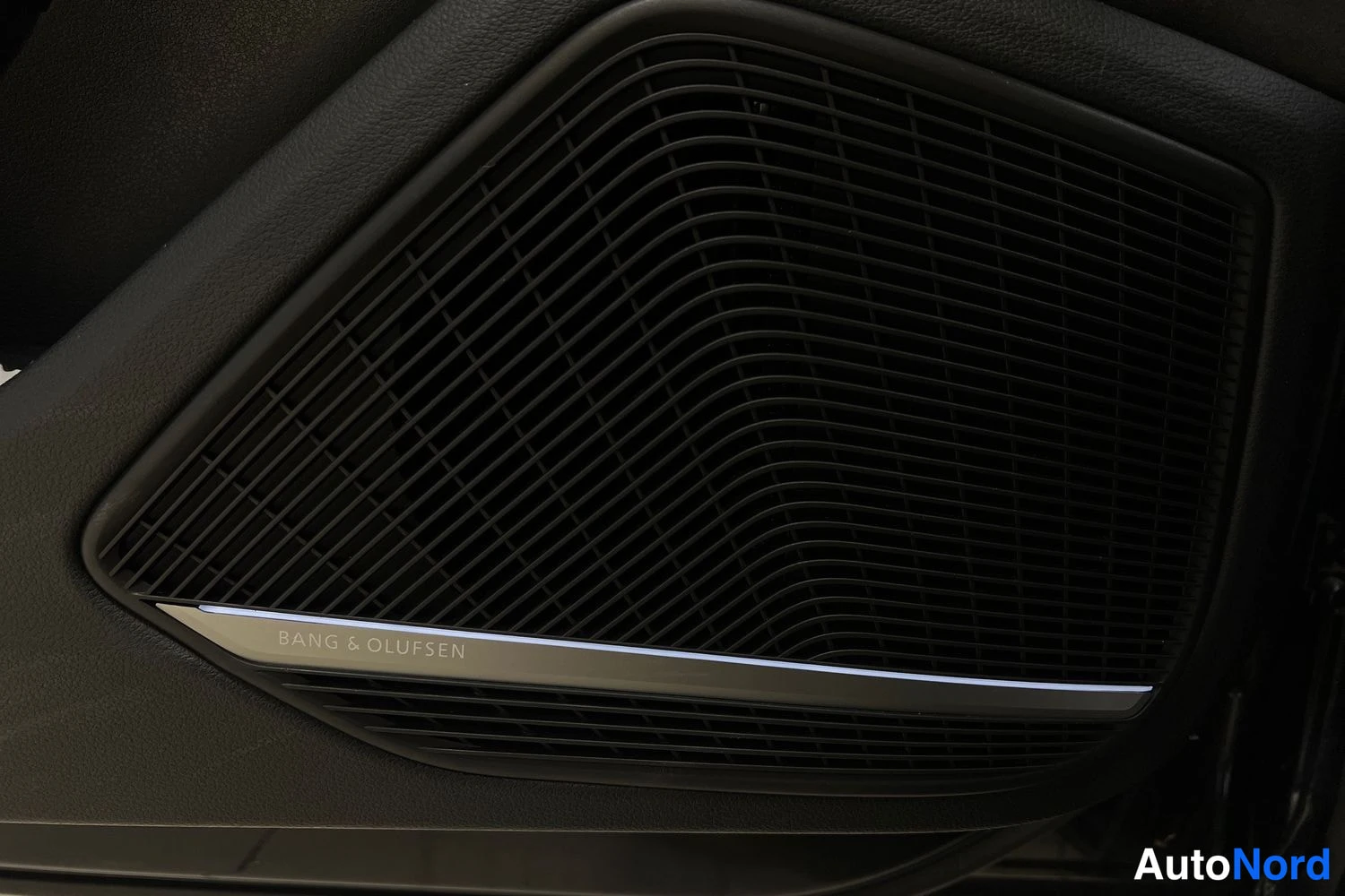 Musta Audi Coupé 2018, yksityiskohta, kuva 16