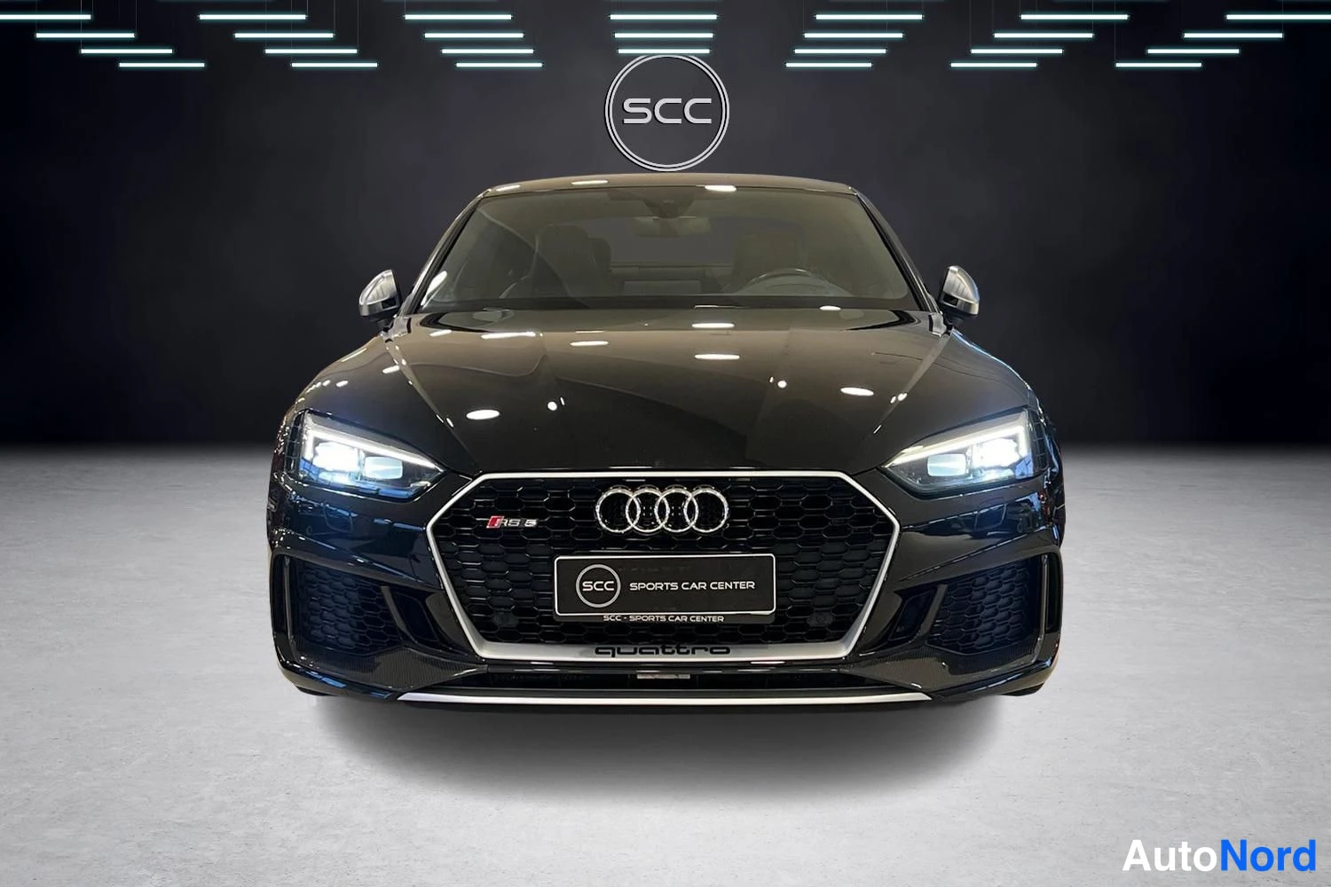 Musta Audi Coupé 2018, edestä, kuva 3