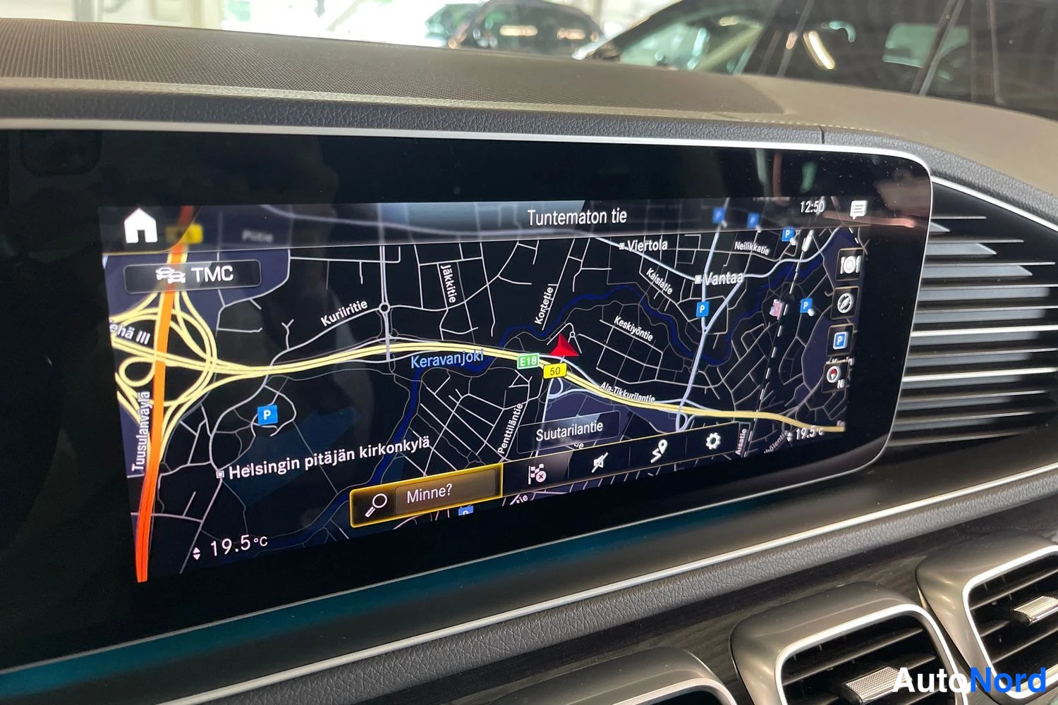 Musta Mercedes-Benz GLS 2021, yksityiskohta, kuva 16