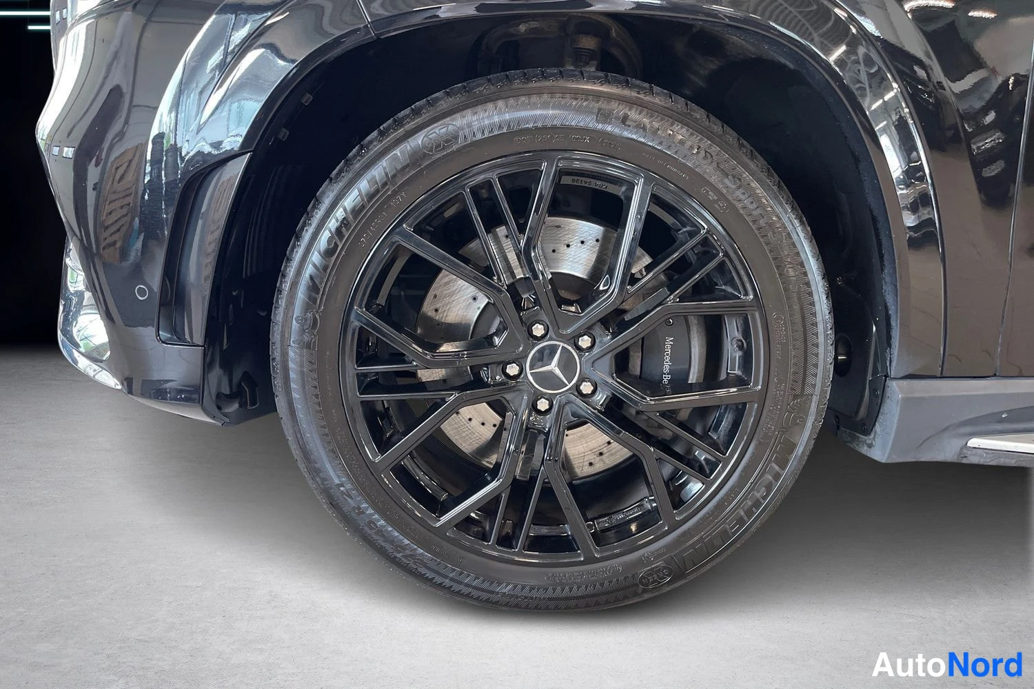 Musta Mercedes-Benz GLS 2021, yksityiskohta, kuva 21