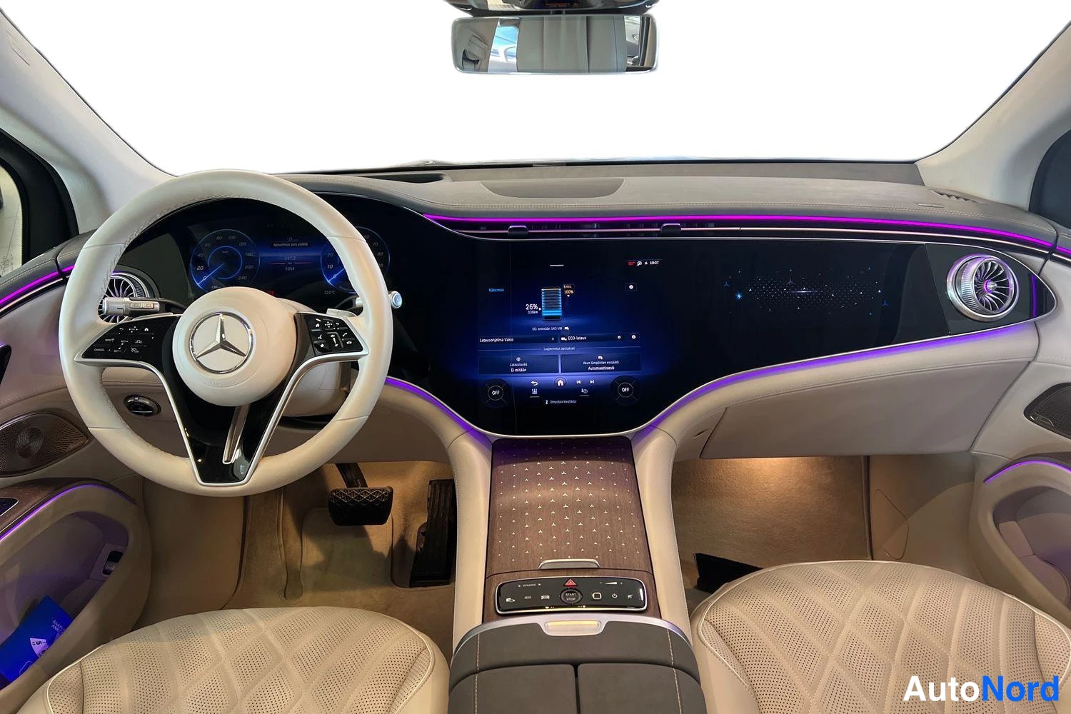 Musta Mercedes-Benz EQS SUV 2023, ohjaamo, kuva 8