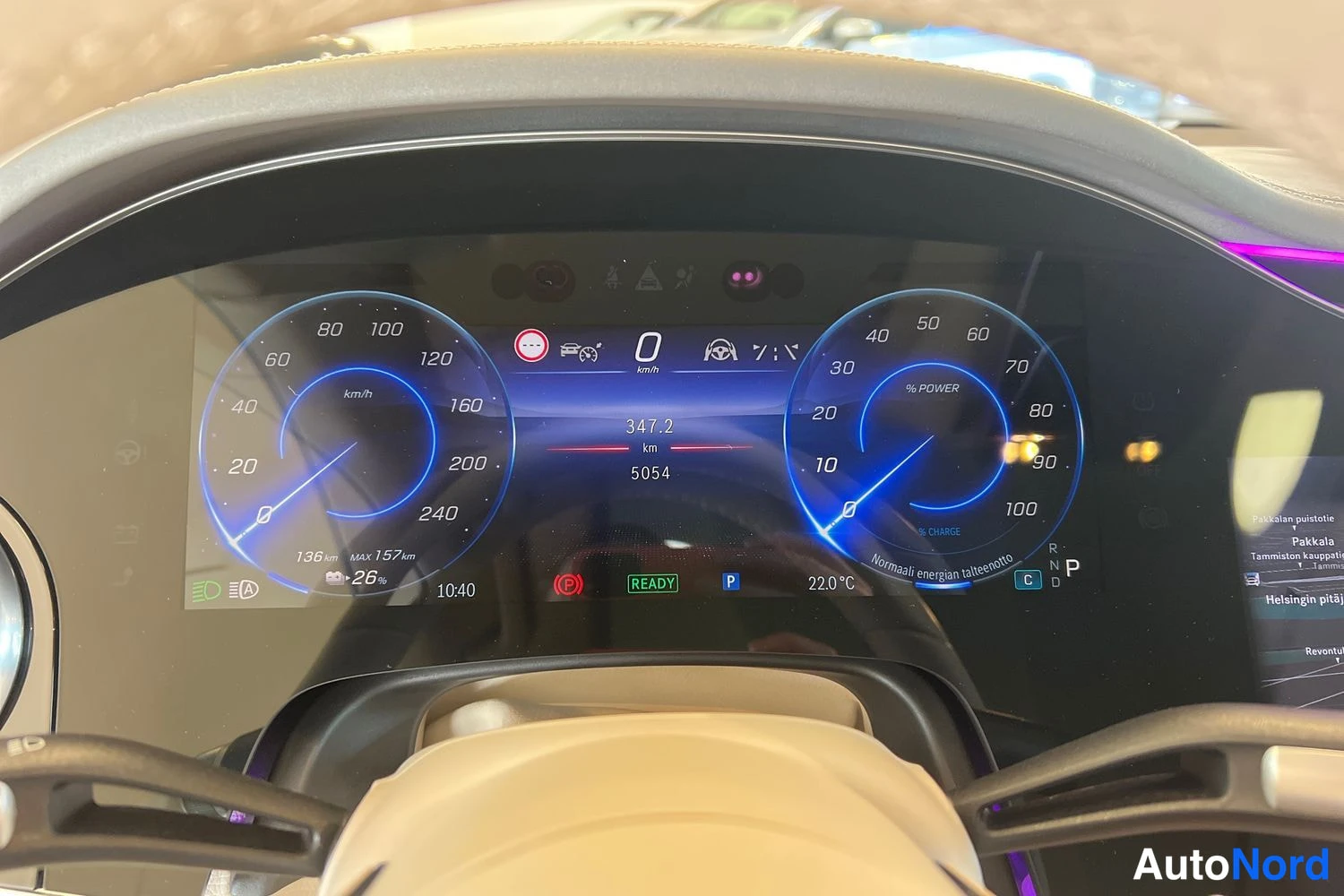 Musta Mercedes-Benz EQS SUV 2023, yksityiskohta, kuva 18