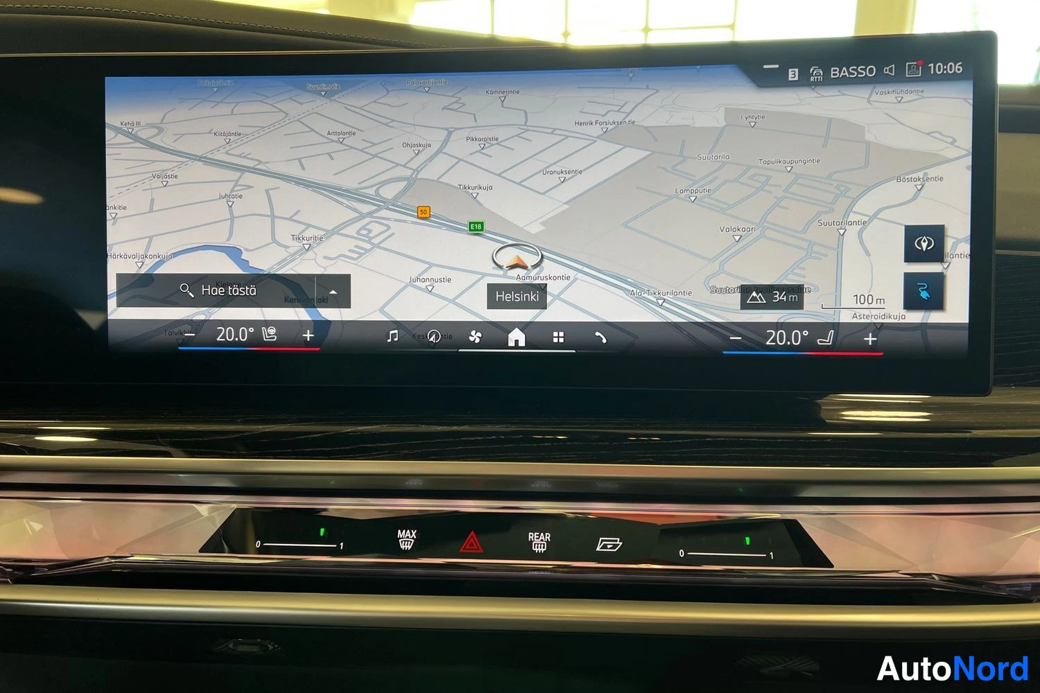 Musta BMW i7 2024, yksityiskohta, kuva 17