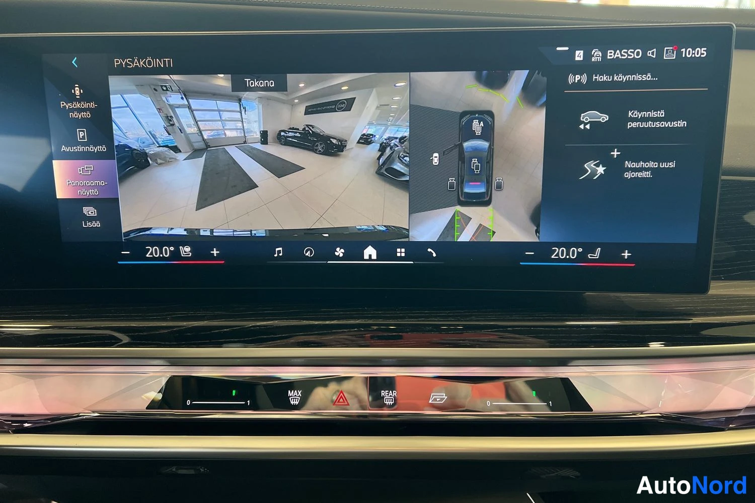 Musta BMW i7 2024, yksityiskohta, kuva 18