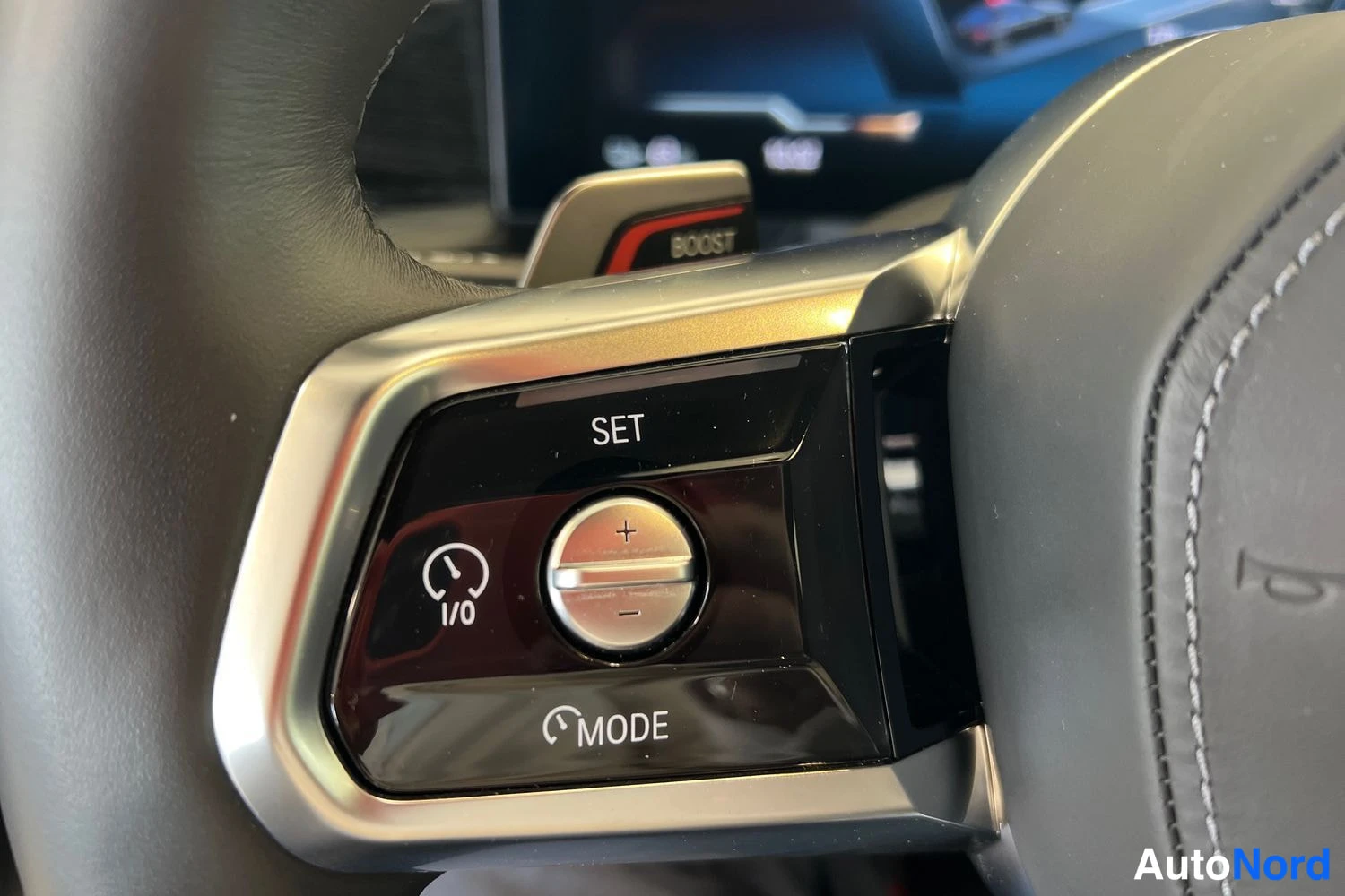 Musta BMW i7 2024, yksityiskohta, kuva 19