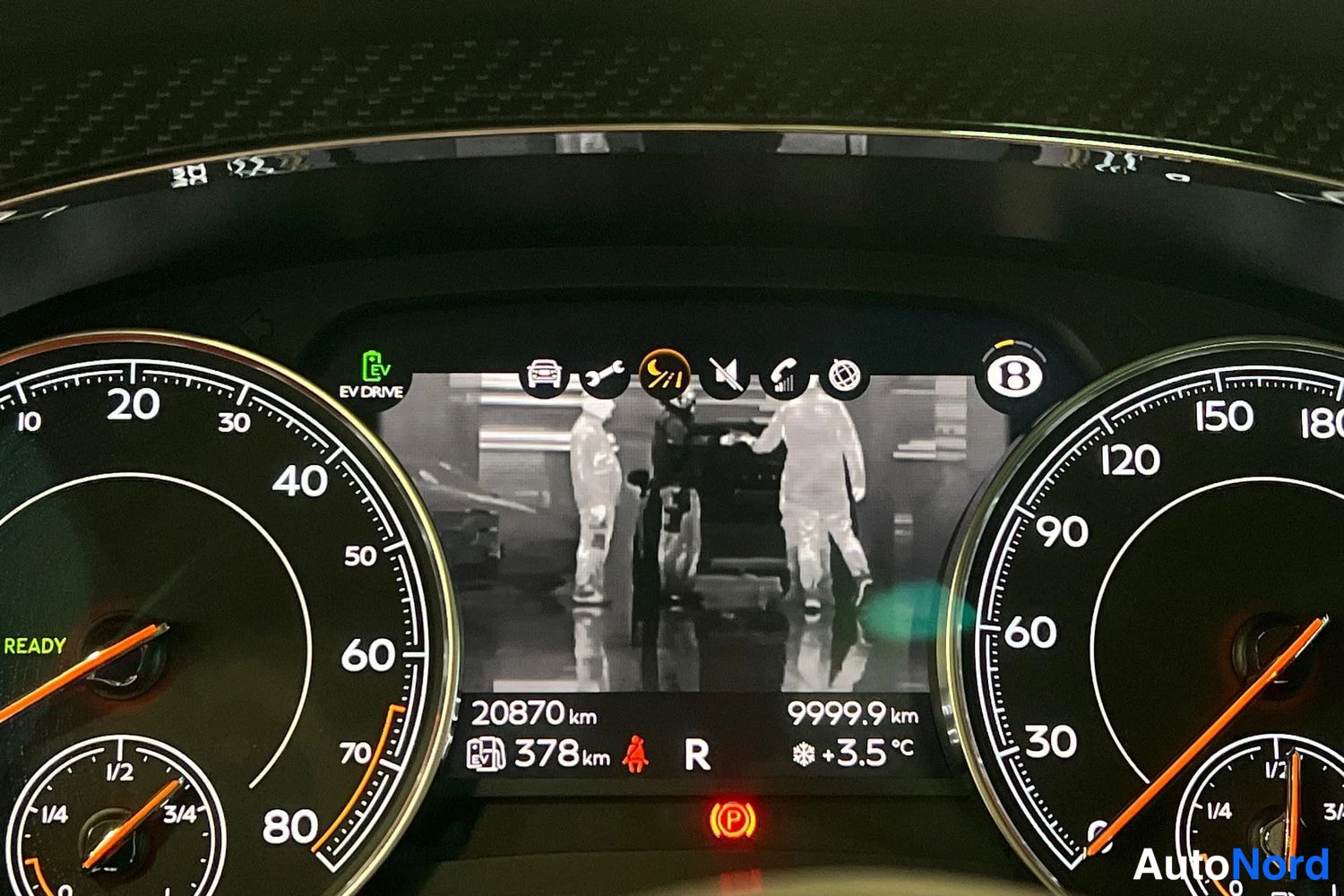 Harmaa Bentley Bentayga 2021, yksityiskohta, kuva 22