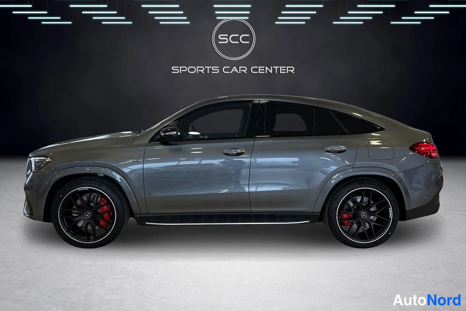 Harmaa Mercedes-Benz GLE 2026, sivulta, kuva 3