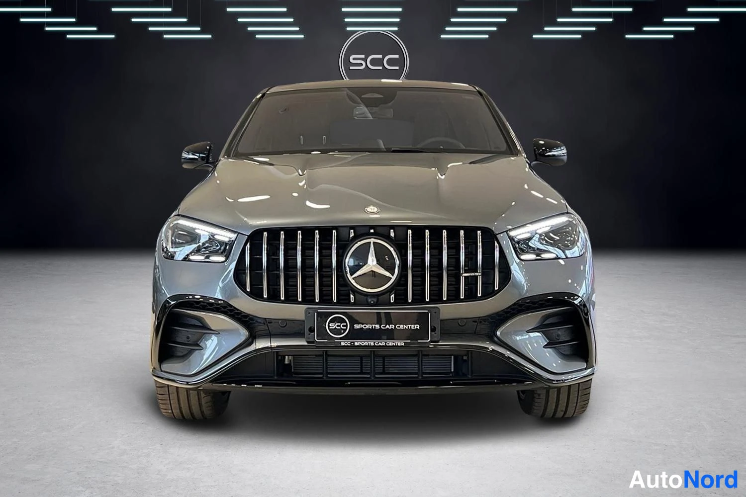 Harmaa Mercedes-Benz GLE 2026, edestä, kuva 2