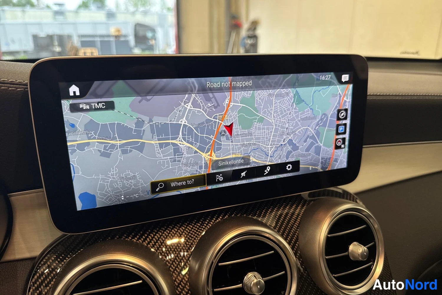 Musta Mercedes-Benz GLC 2020, yksityiskohta, kuva 20