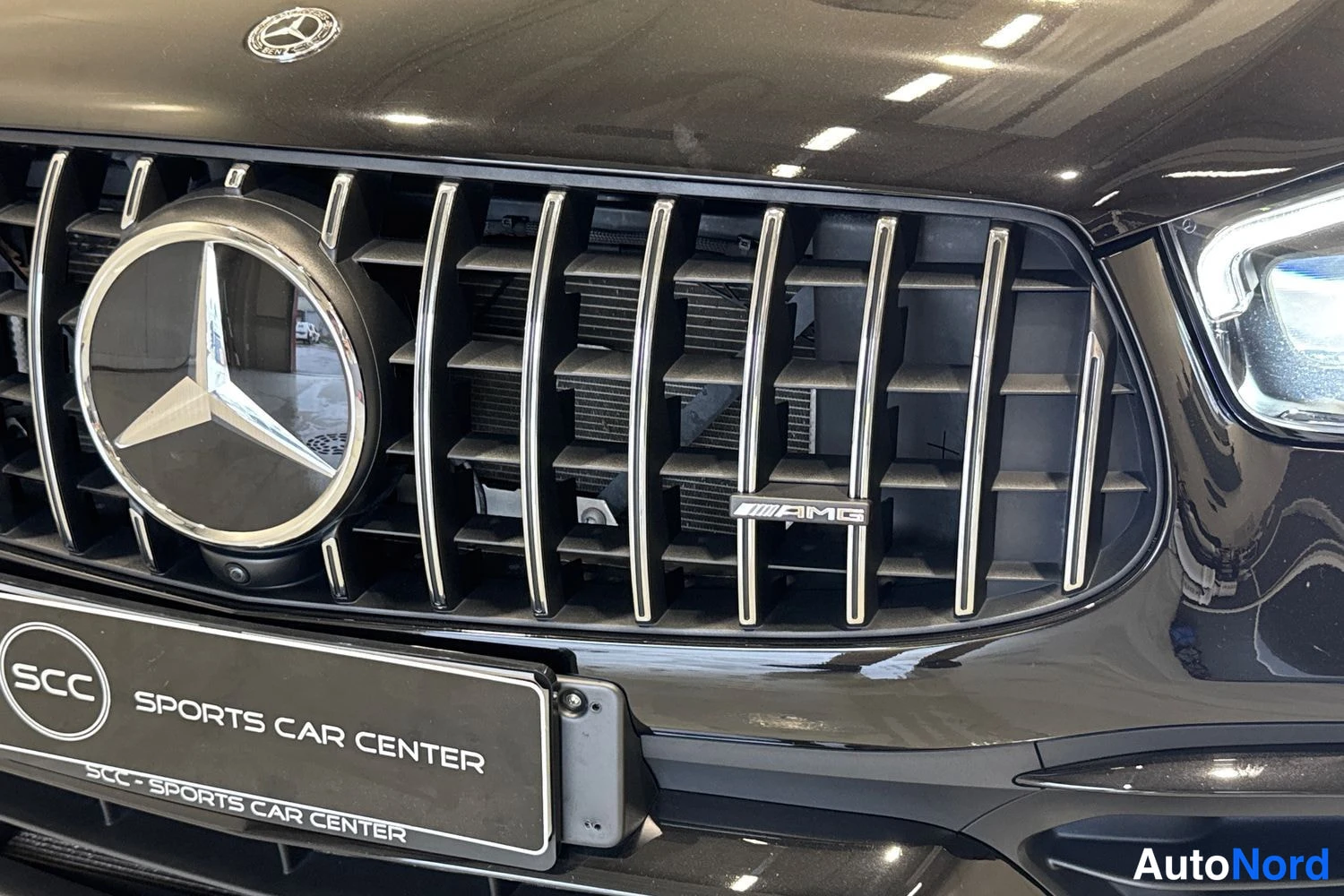 Musta Mercedes-Benz GLC 2020, yksityiskohta, kuva 32