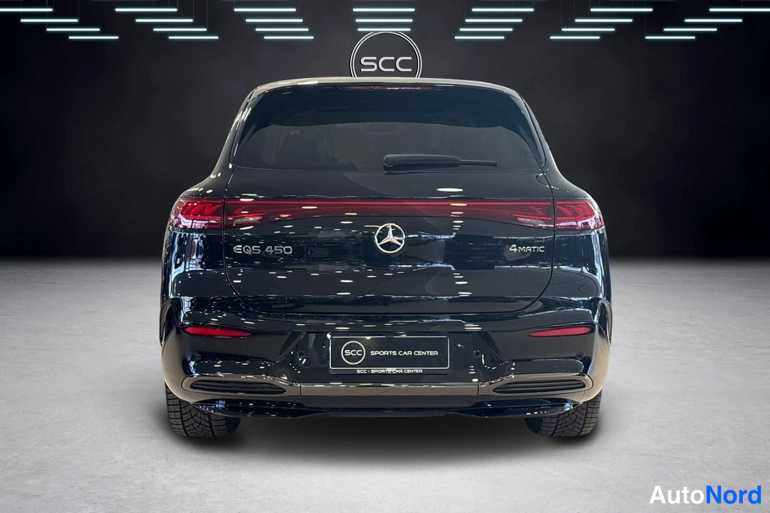 Musta Mercedes-Benz EQS SUV 2023, takaa, kuva 5