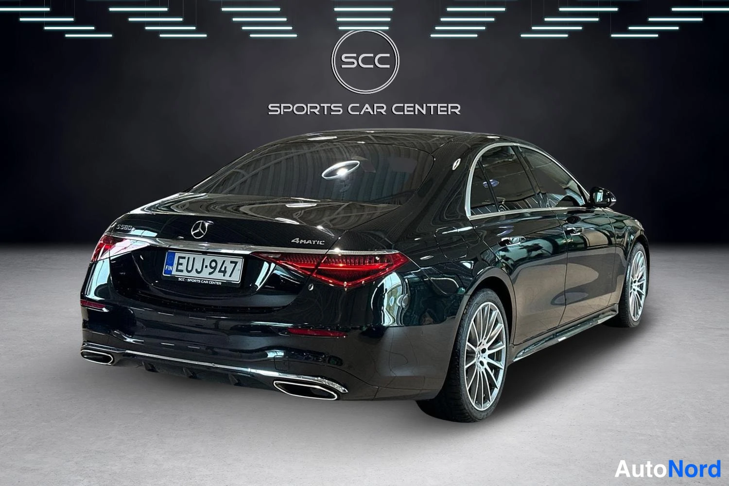 Musta Mercedes-Benz S 2022, takaviisto, kuva 4