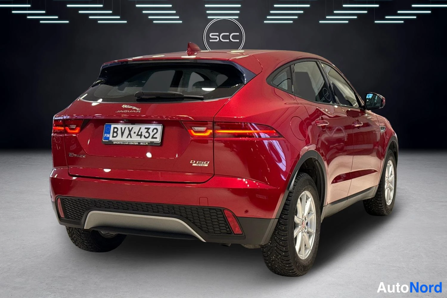 Punainen Jaguar E-Pace 2019, takaviisto, kuva 4