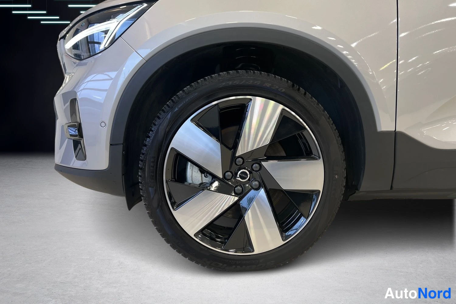 Hopea Volvo C40 2022, yksityiskohta, kuva 17