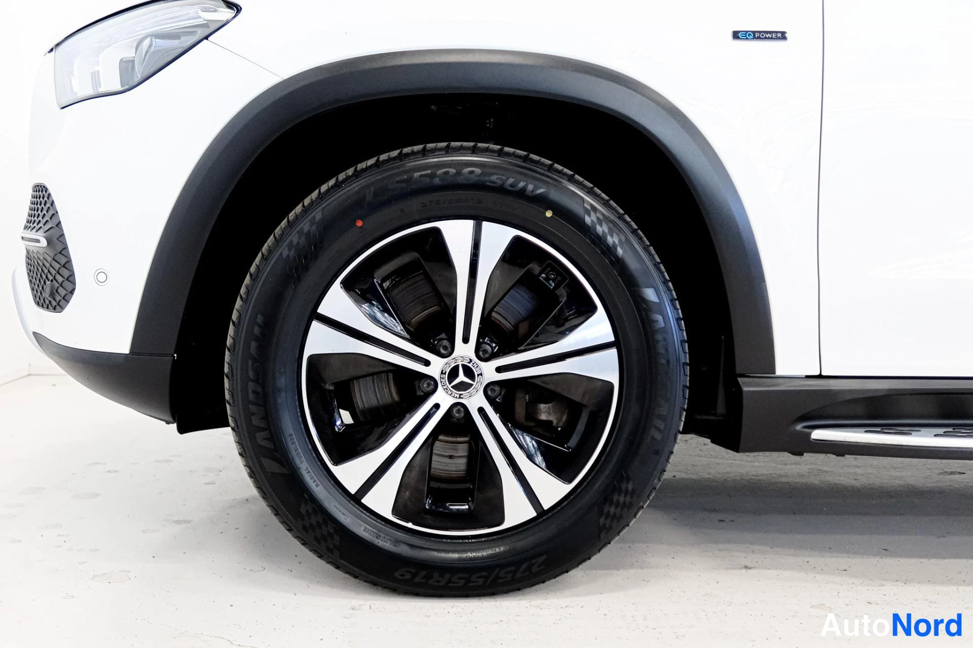 Valkoinen Mercedes-Benz GLE 350 de 4MATIC 2020, etuviisto, keula vasemmalle, kuva 3