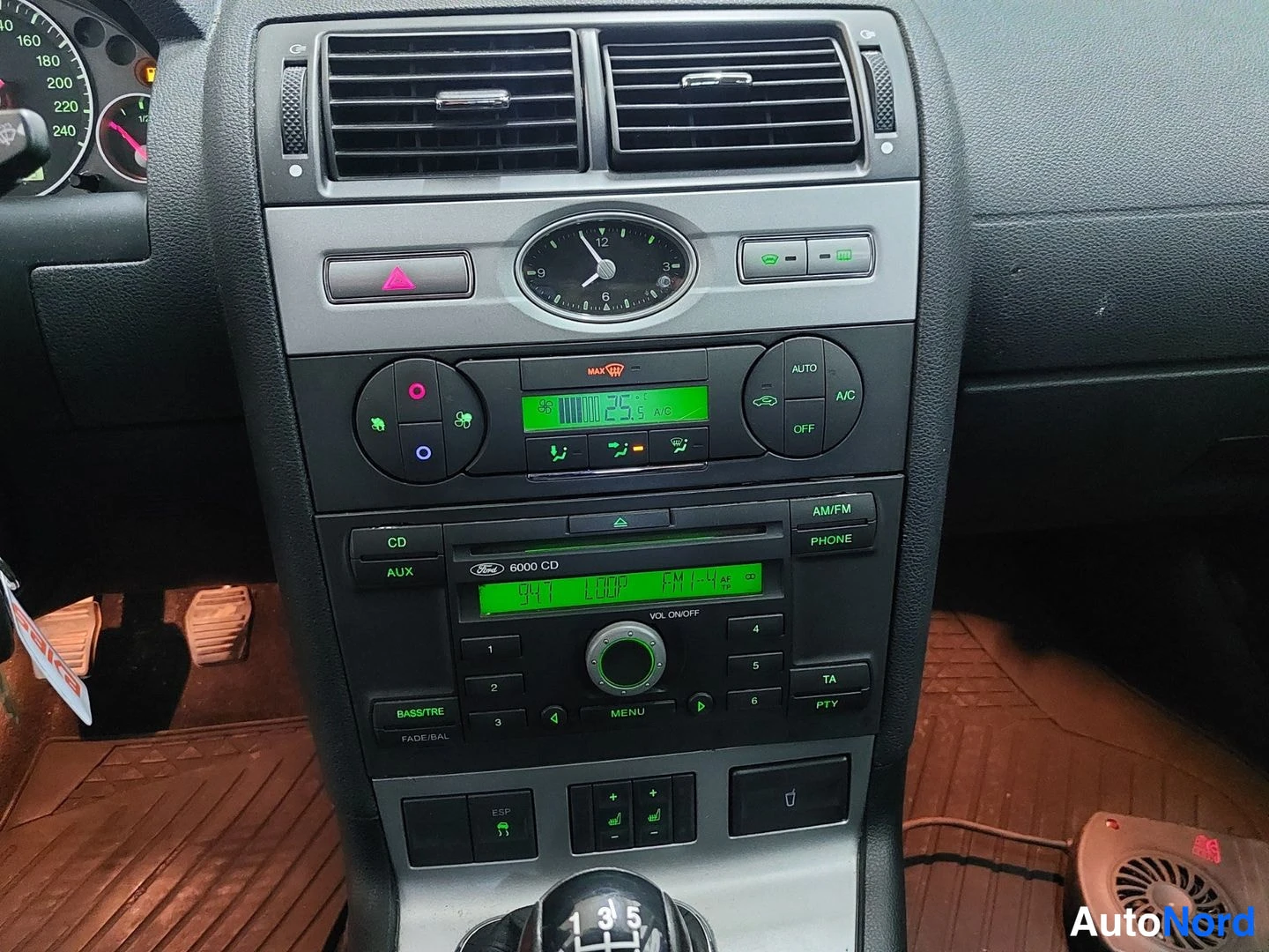 Hopea Ford Mondeo 2004, kuva 16