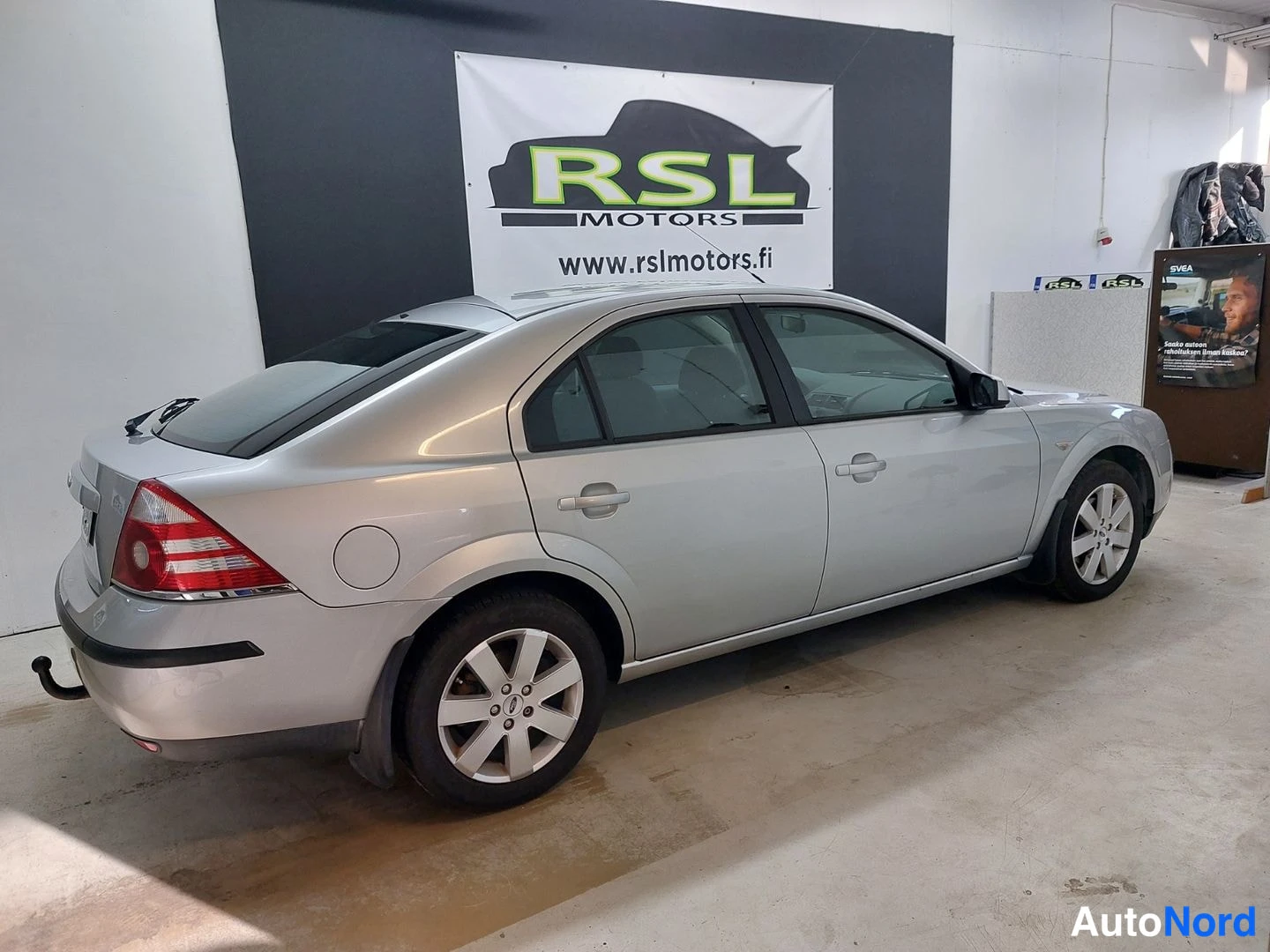 Hopea Ford Mondeo 2004, takaviisto, kuva 10