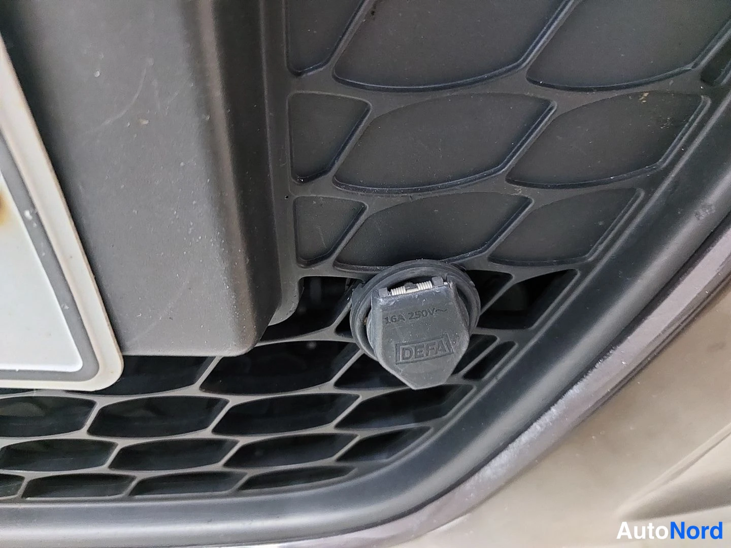 Ruskea Hyundai i30 2008, kuva 21
