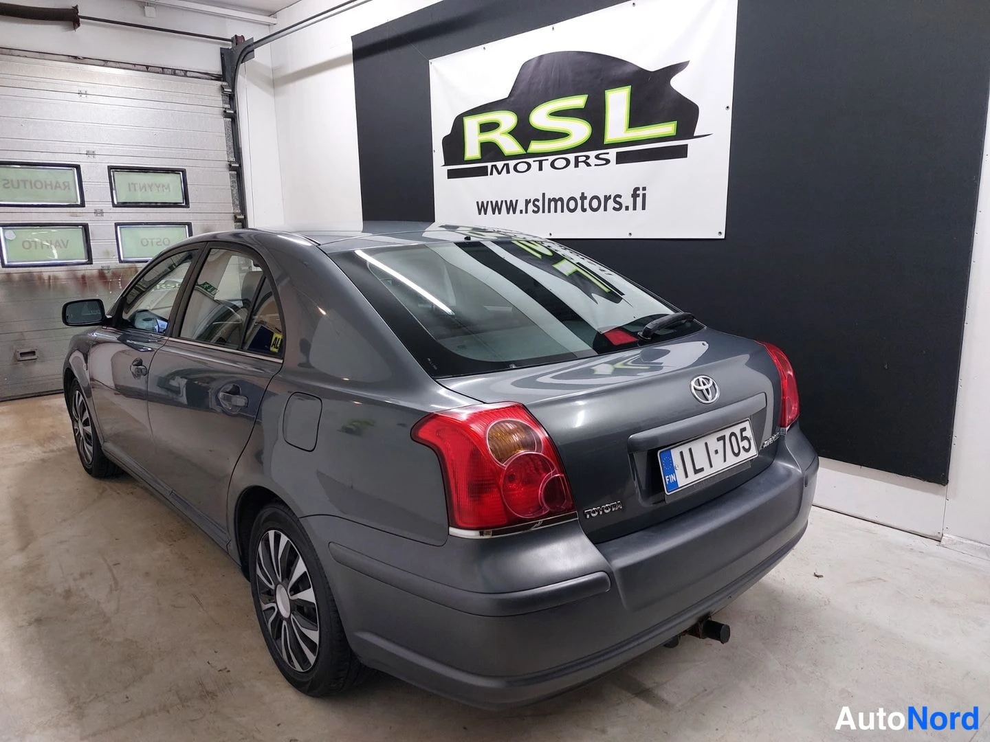 Harmaa Toyota Avensis 2005, takaviisto, kuva 7