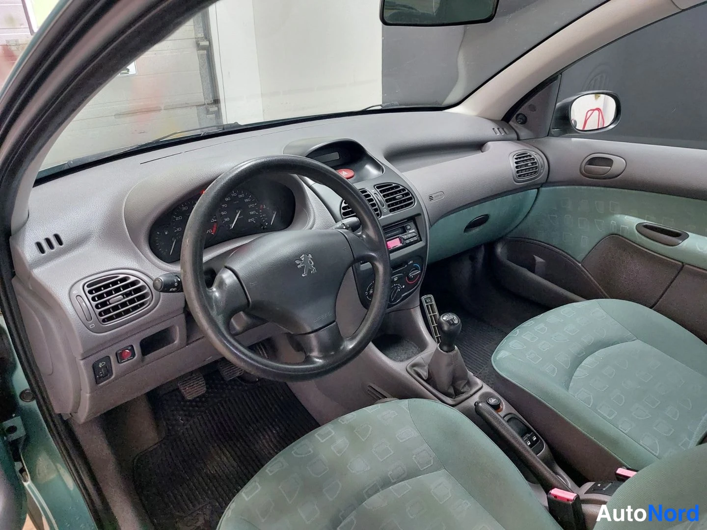 Vihreä Peugeot 206 2002, kuva 15