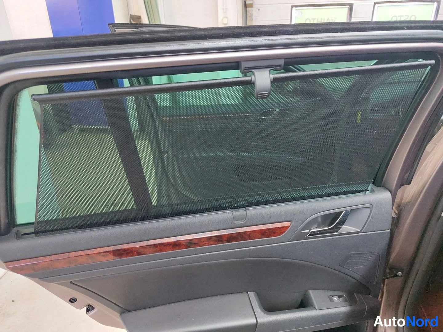 Ruskea Skoda Superb 2013, kuva 16
