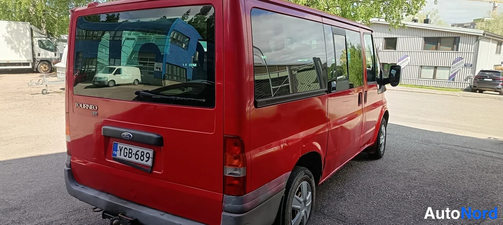 Punainen Ford Transit 2005, takaviisto, kuva 5