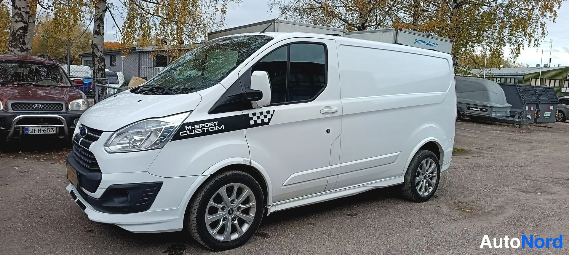 Valkoinen Ford Transit Custom 2014, etuviisto, keula vasemmalle, kuva 3
