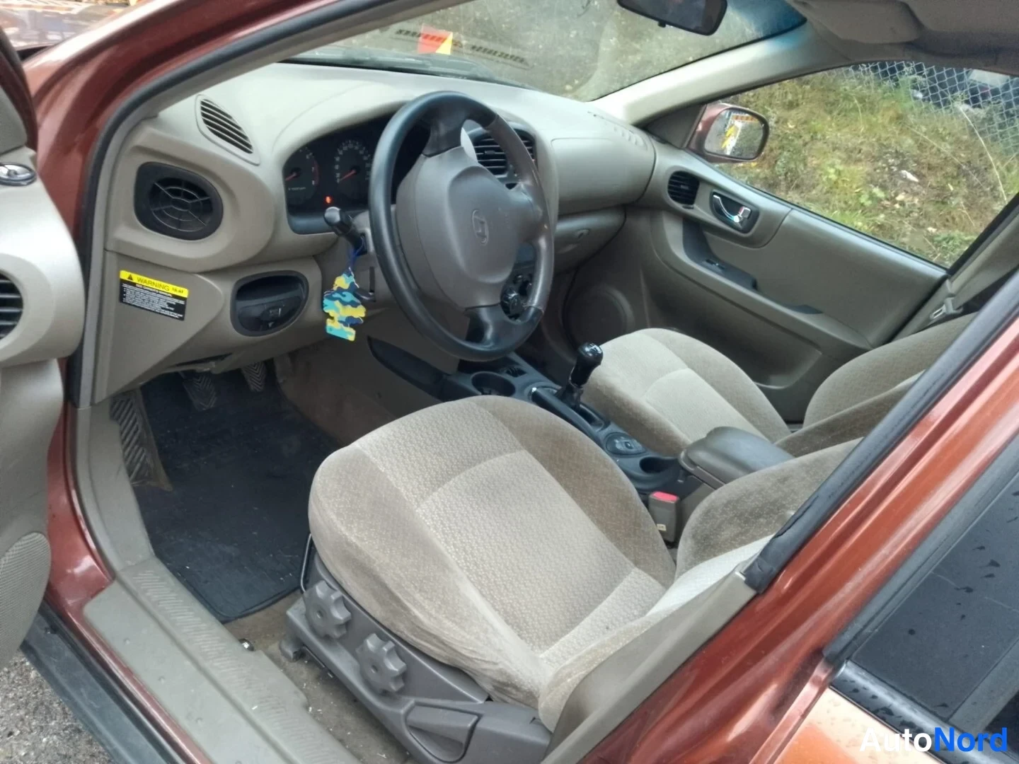 Ruskea Hyundai Santa Fe 2003, kuva 8