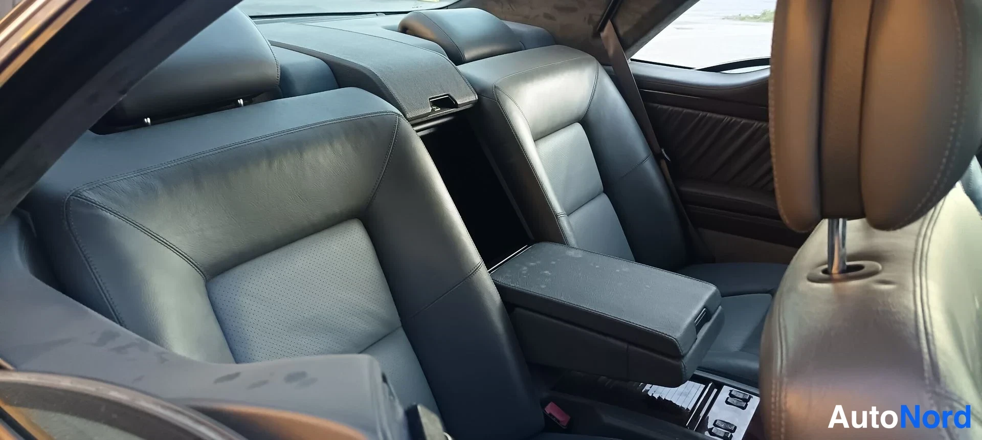 Sininen Mercedes-Benz CL 600 1996, kuva 11