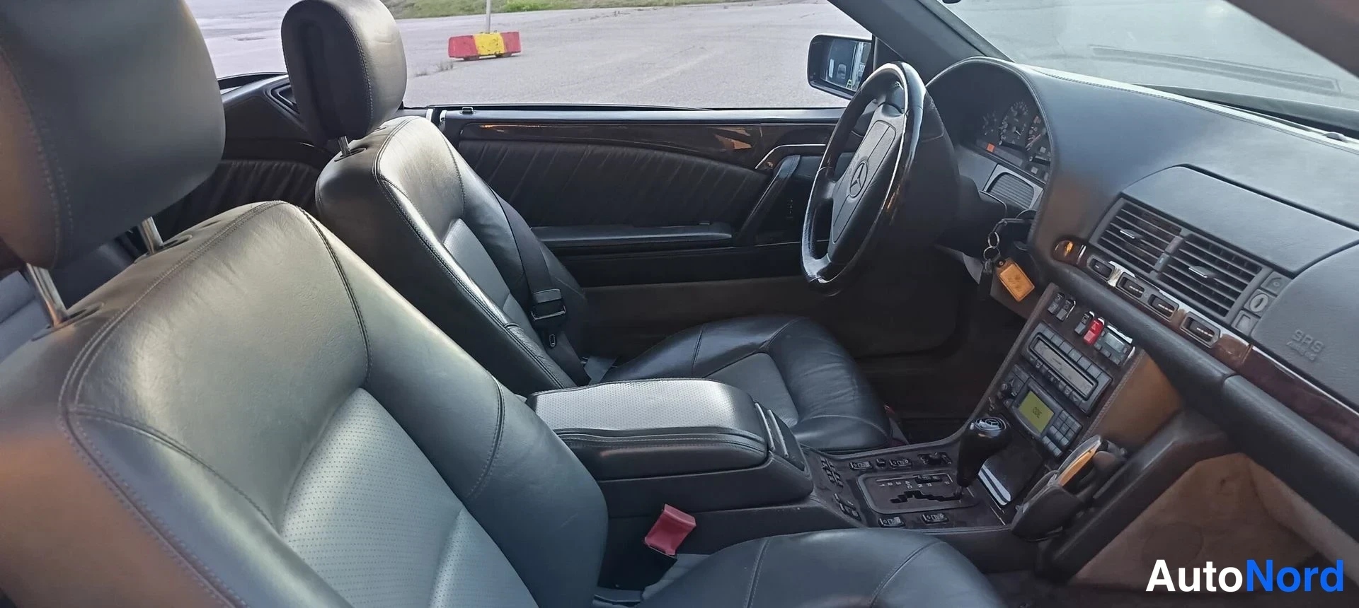 Sininen Mercedes-Benz CL 600 1996, kuva 12